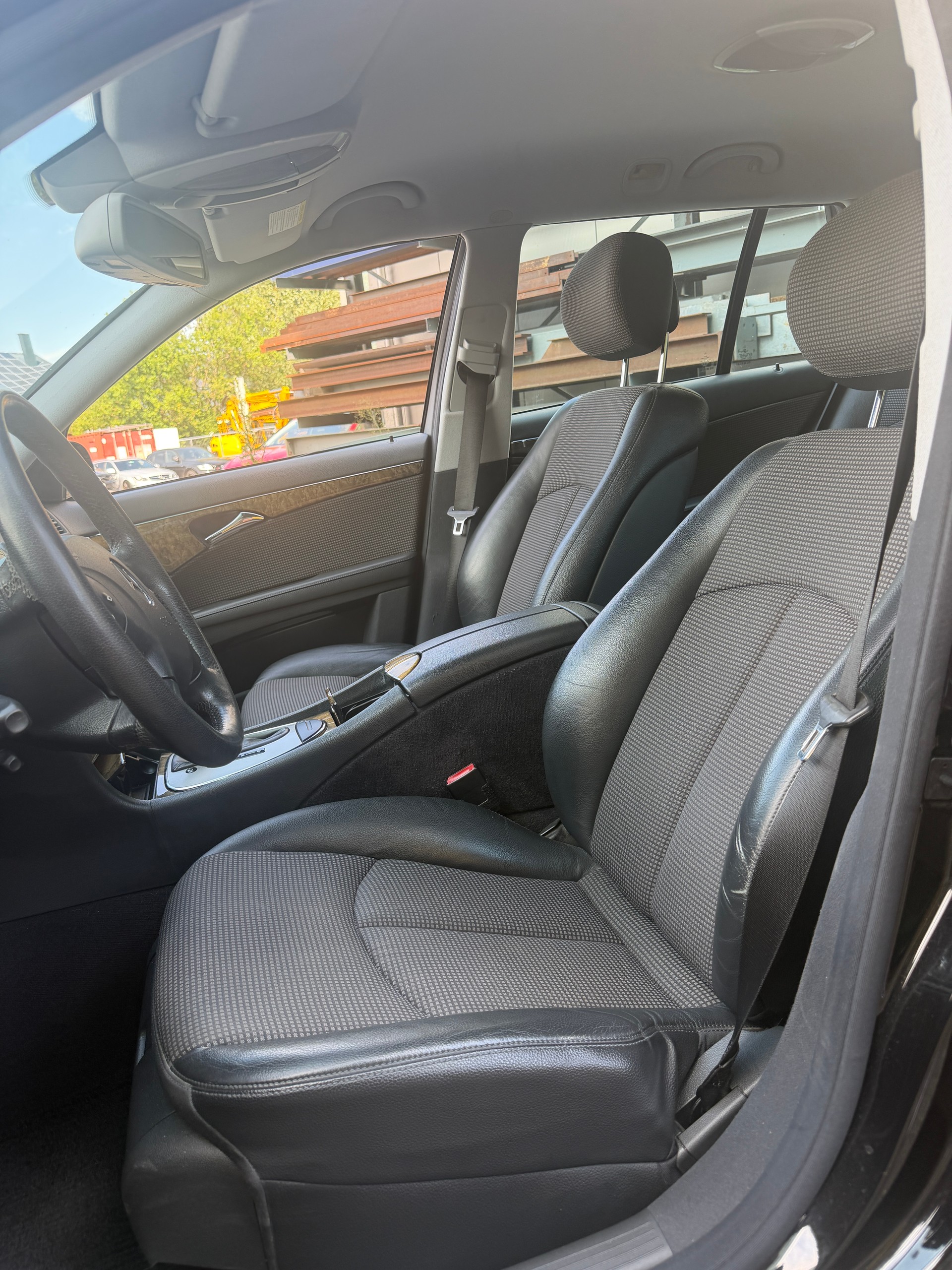 MERCEDES-BENZ E 200 Kompressor Avantgarde-image-9