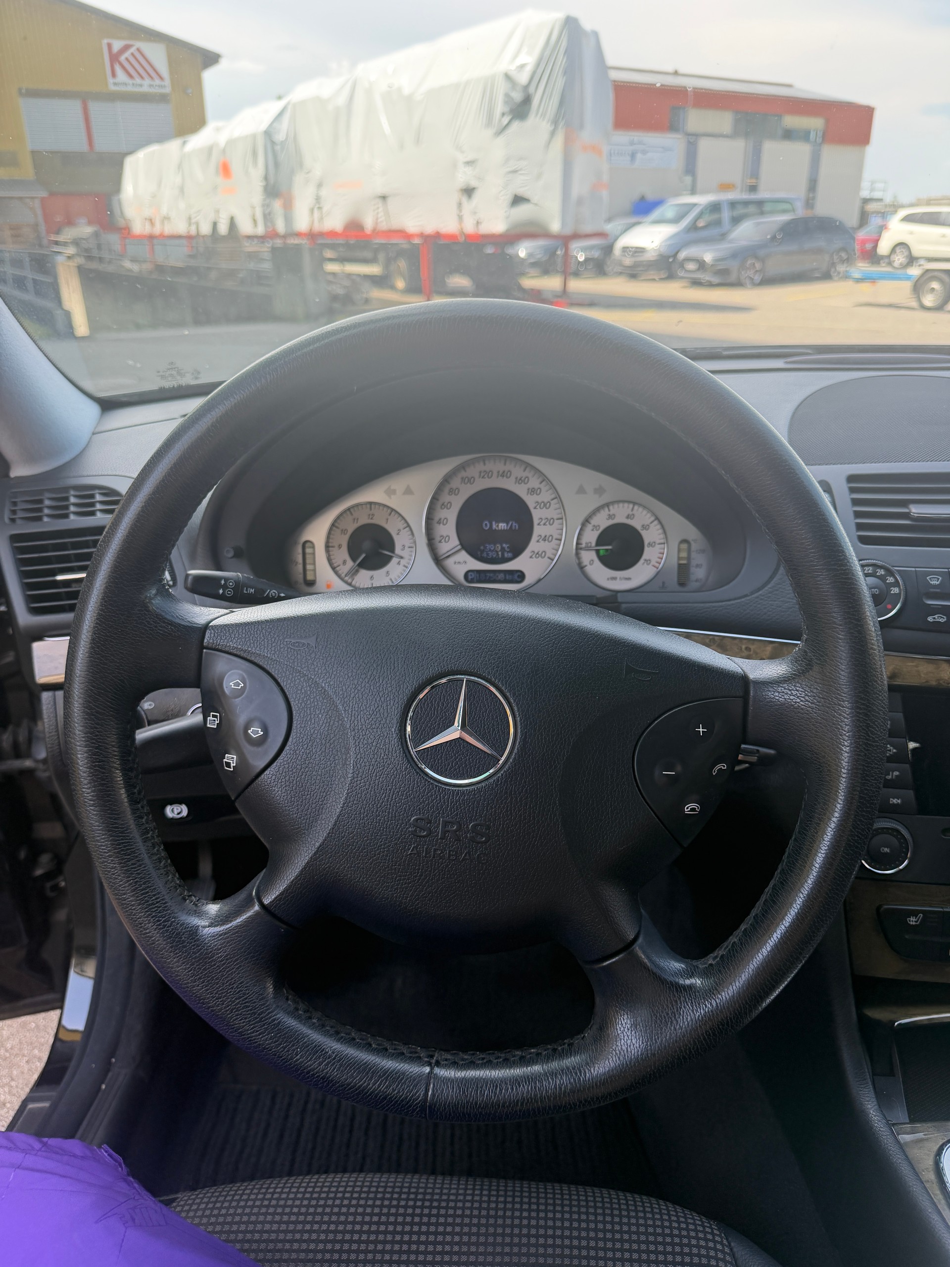 MERCEDES-BENZ E 200 Kompressor Avantgarde-image-12