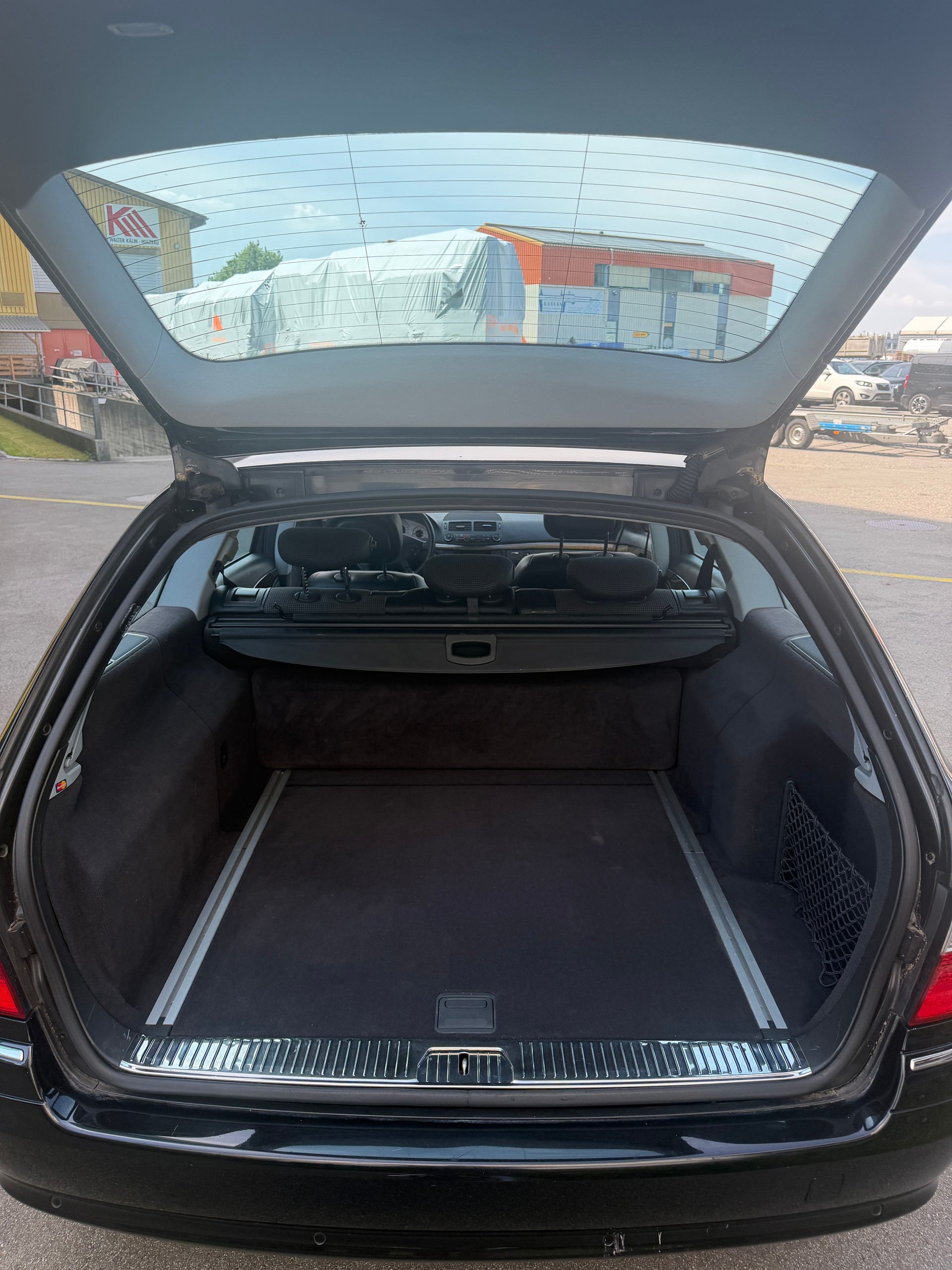 MERCEDES-BENZ E 200 Kompressor Avantgarde-image-15
