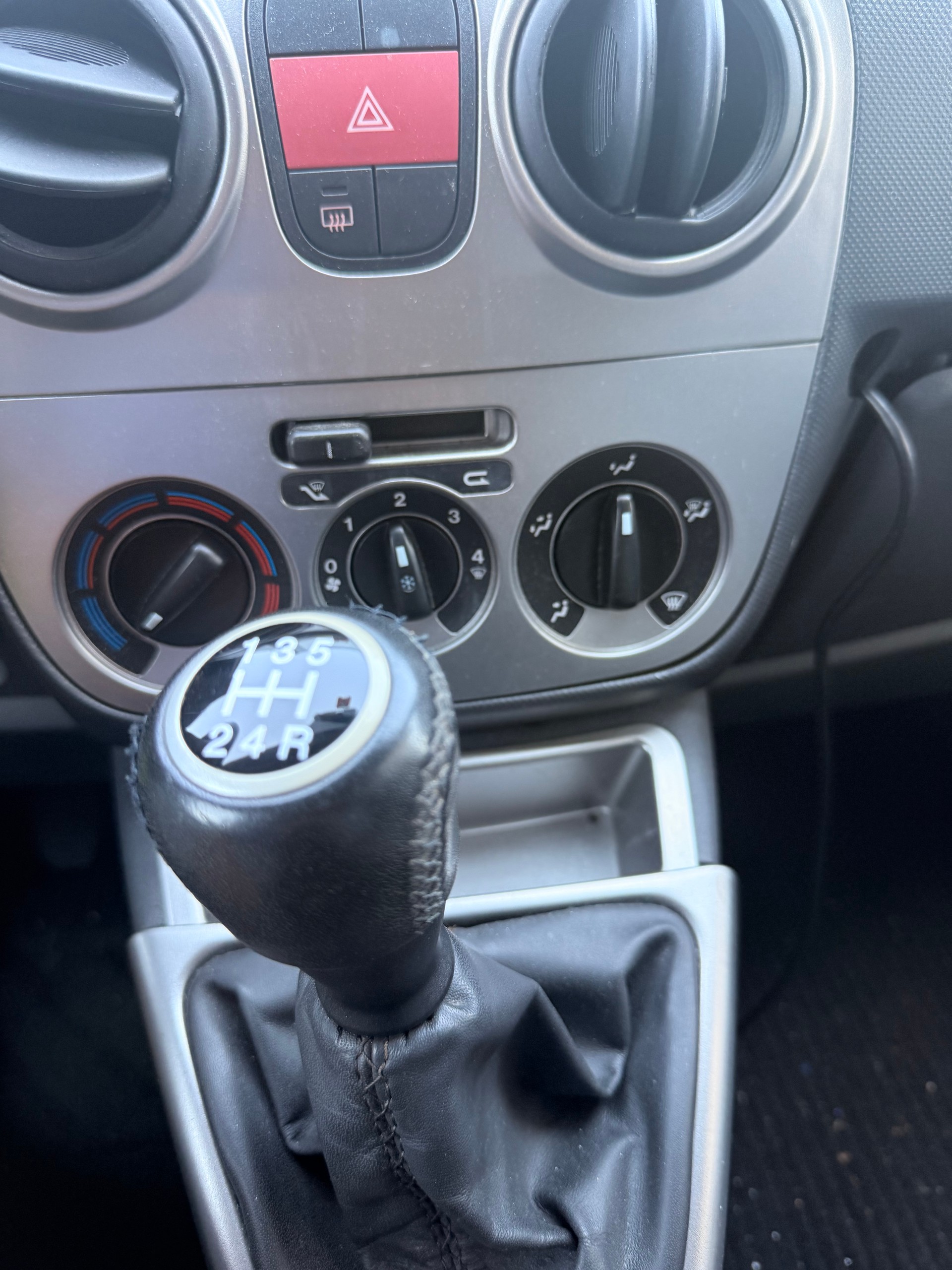 FIAT Qubo 1.3 JTD Dynamic-image-12