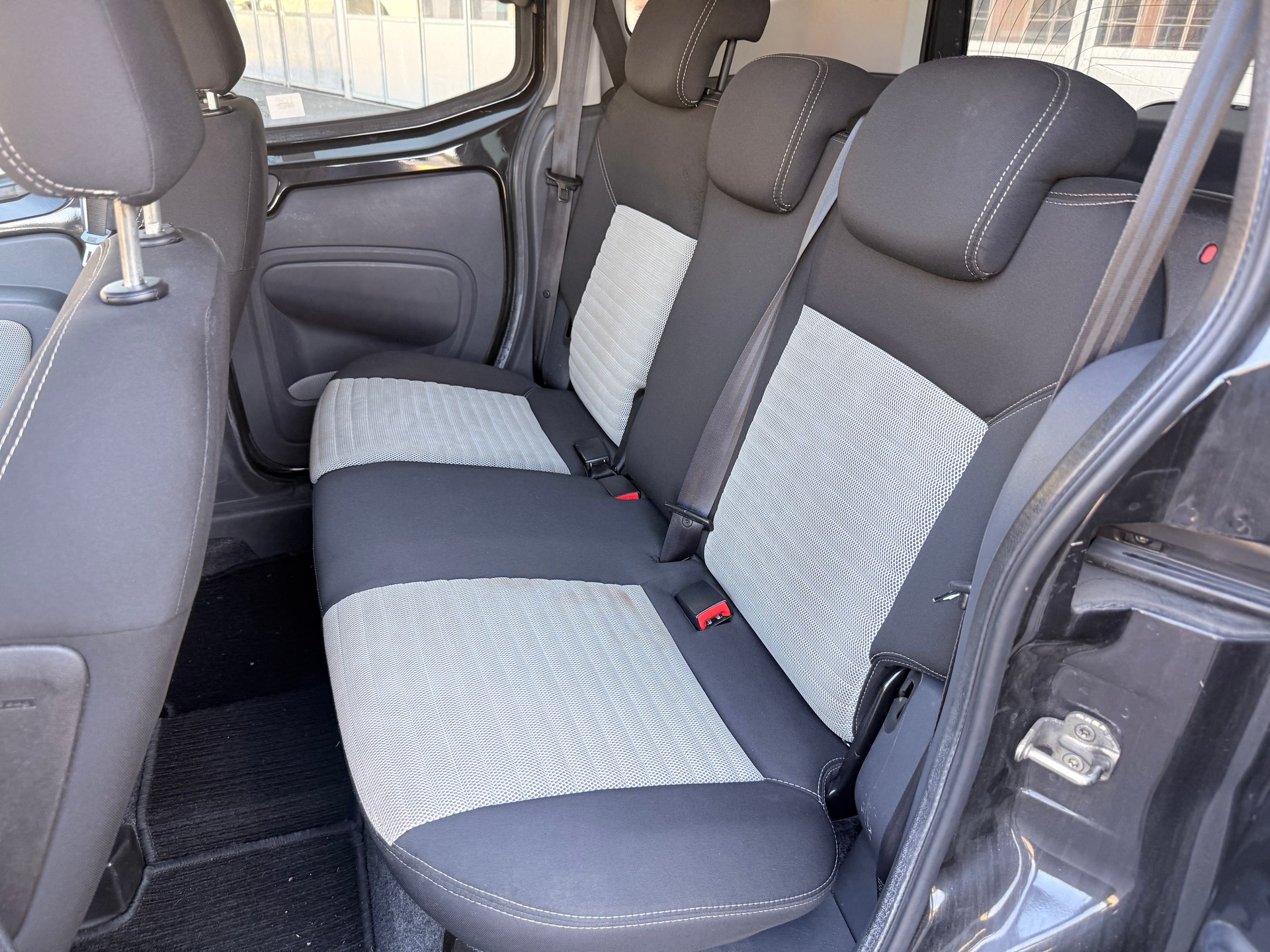 FIAT Qubo 1.3 JTD Dynamic-image-9