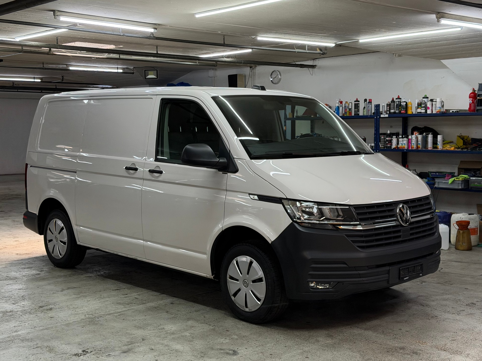 VW T6.1 2.0 TDI 4Motion-image-14