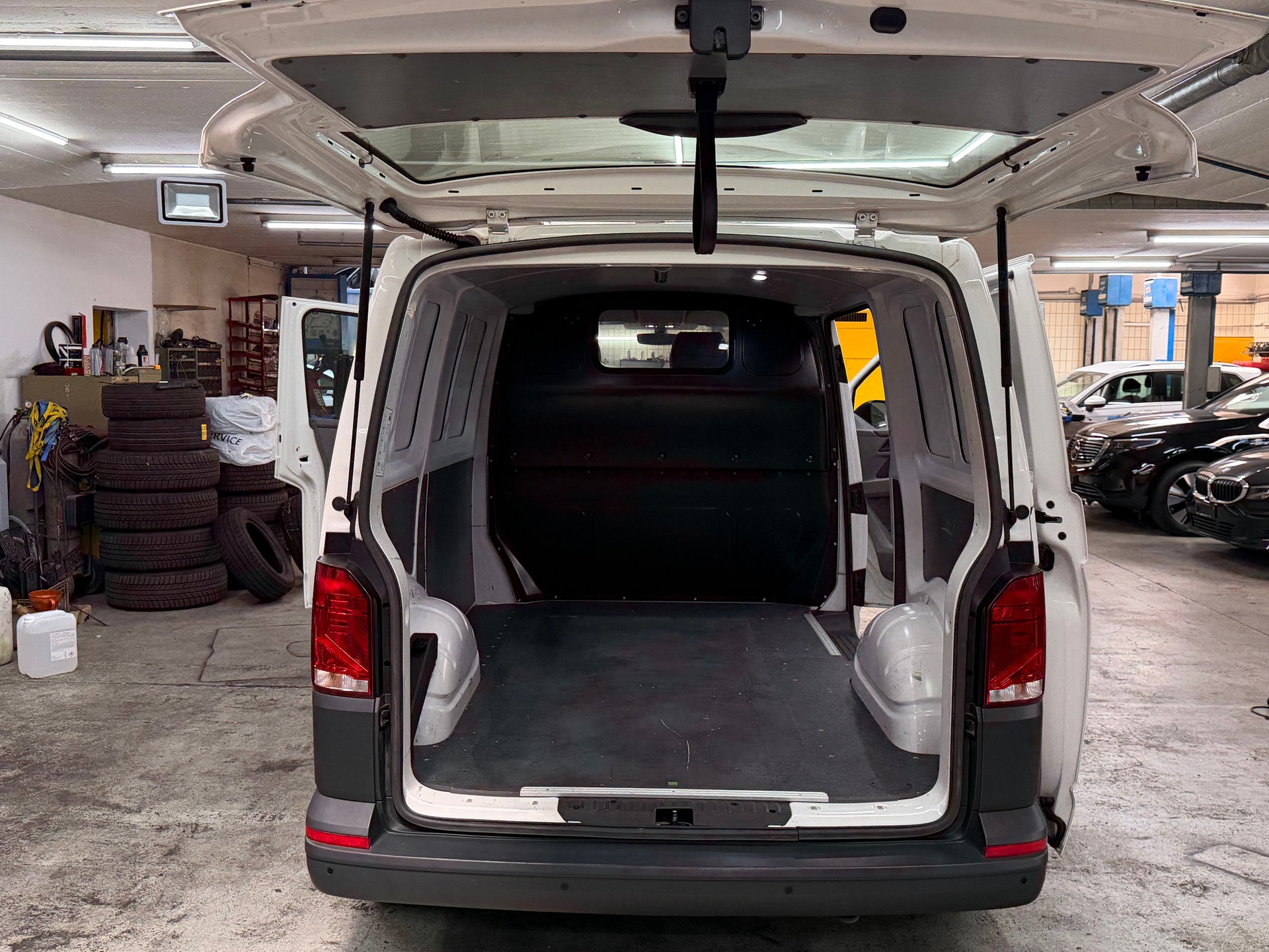 VW T6.1 2.0 TDI 4Motion-image-10