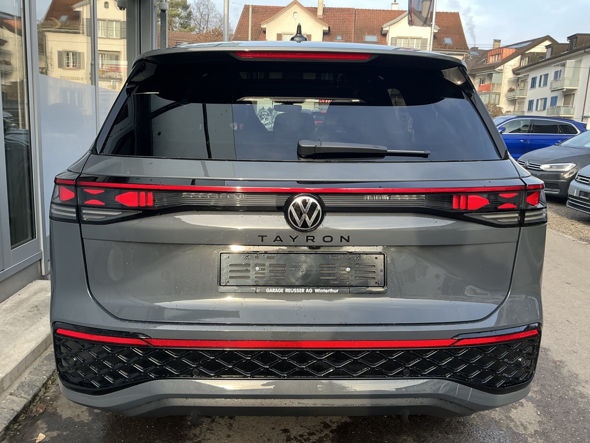 VW Tayron 2.0 TDI 193PS 4Motion R-Line *** BLACK STYLE & PANORAMADACH ***-image-4
