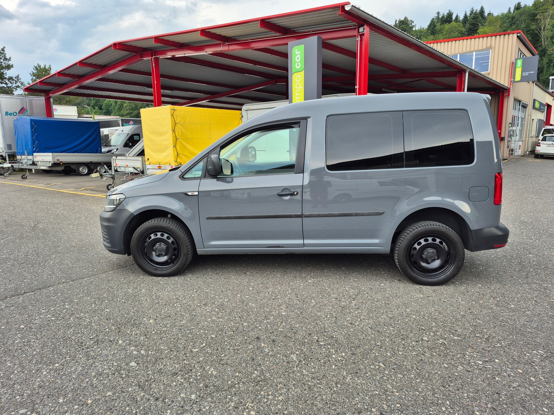 VW Caddy 2.0 TDI Trendline 4Motion-image-7