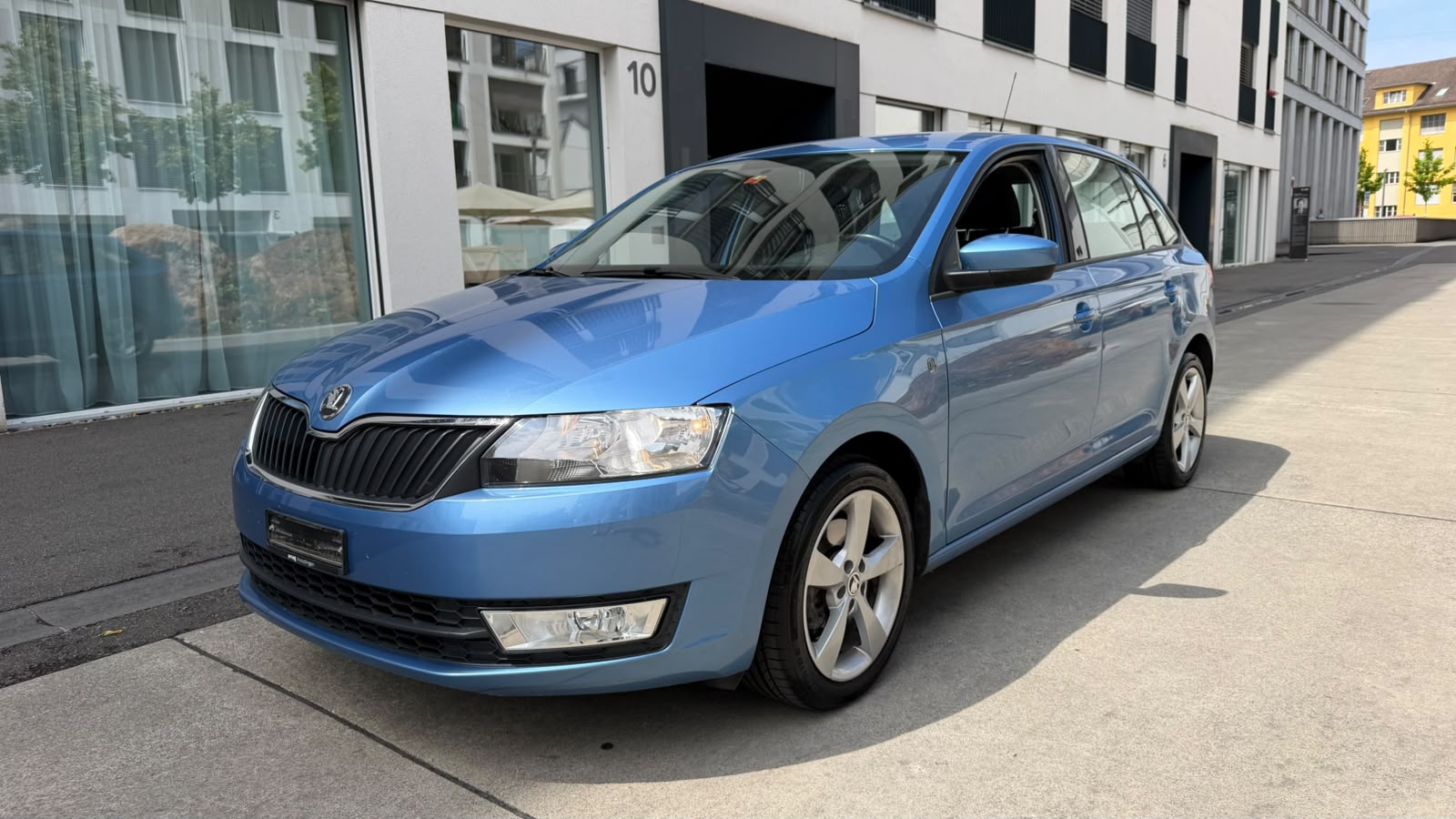 SKODA Rapid Spaceback 1.4 TSI Ambition DSG-image-0