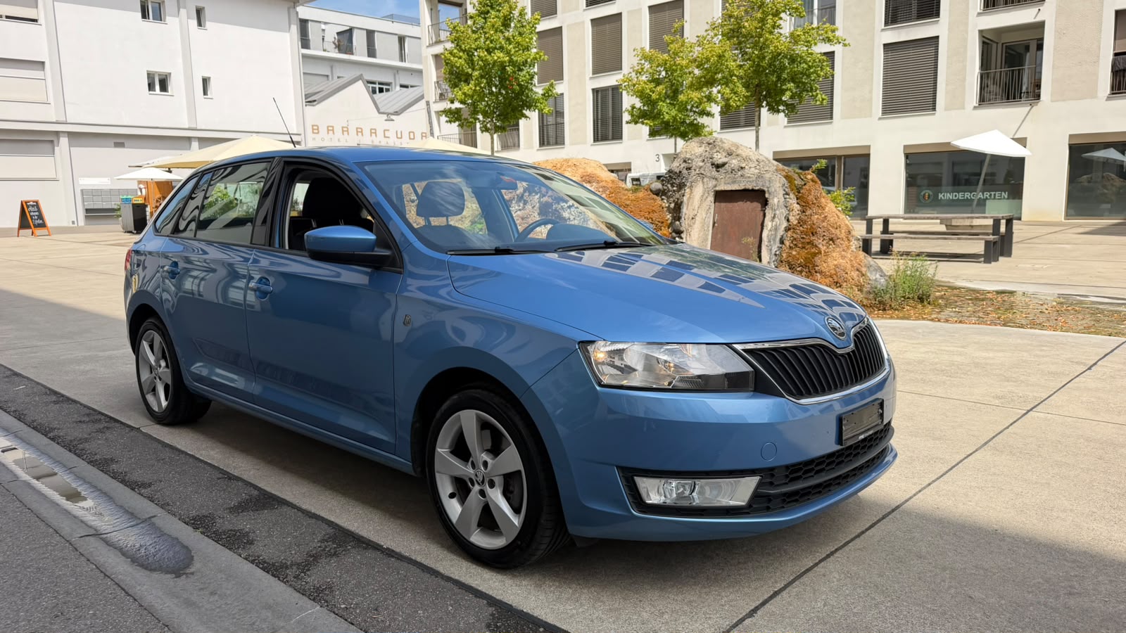 SKODA Rapid Spaceback 1.4 TSI Ambition DSG-image-19
