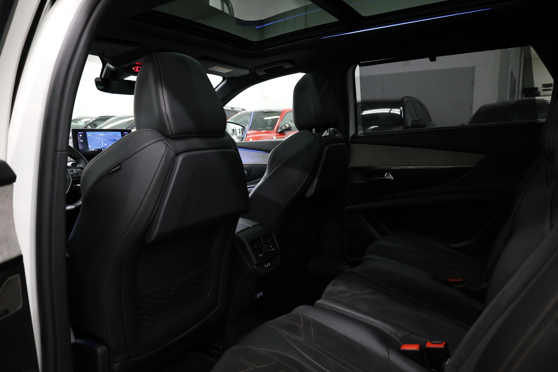 PEUGEOT 5008 1.5 BlueHDi GT Pack-image-25