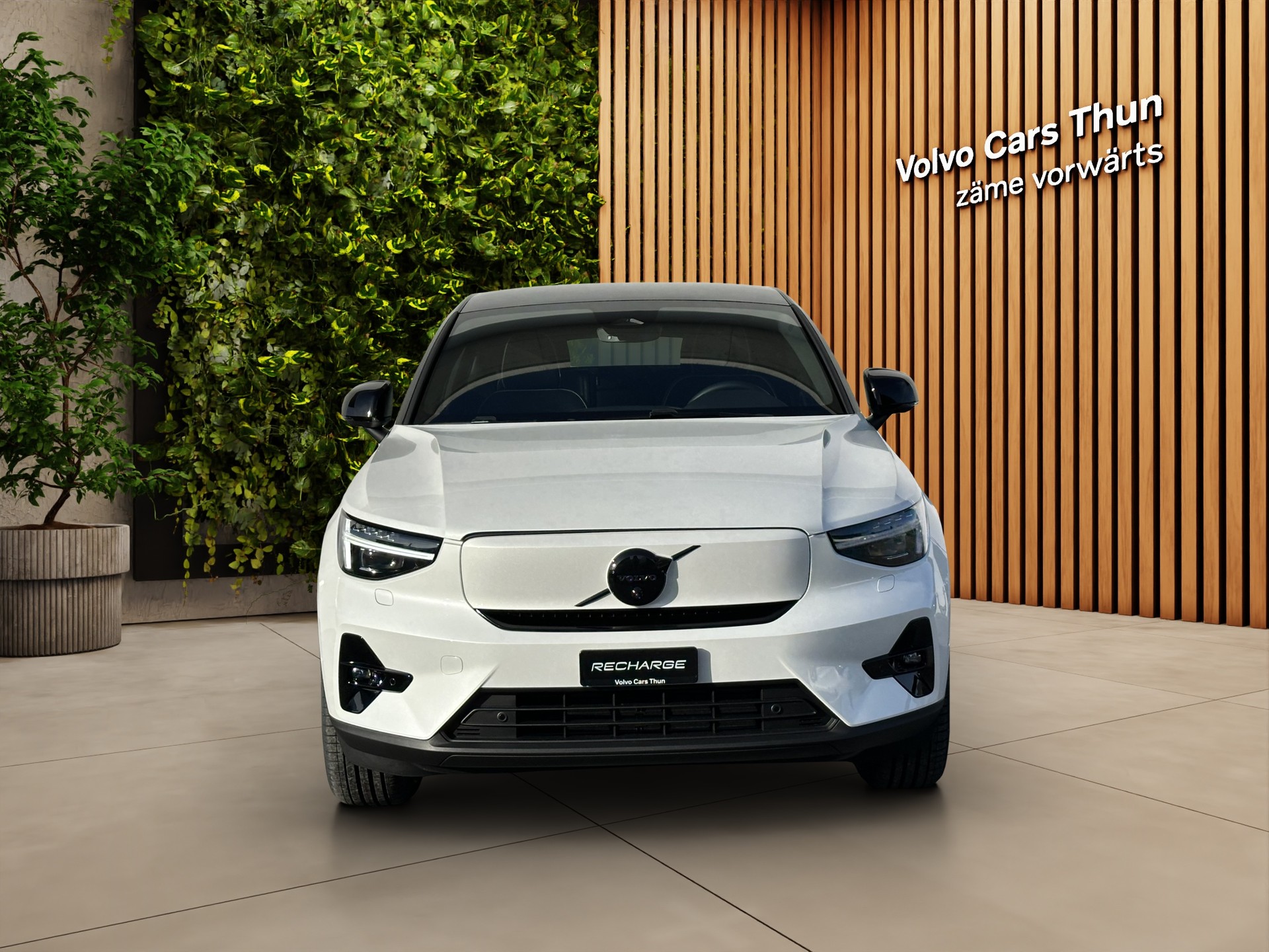 VOLVO EC40 Twin Performance Black Edition AWD-showroom-element-1