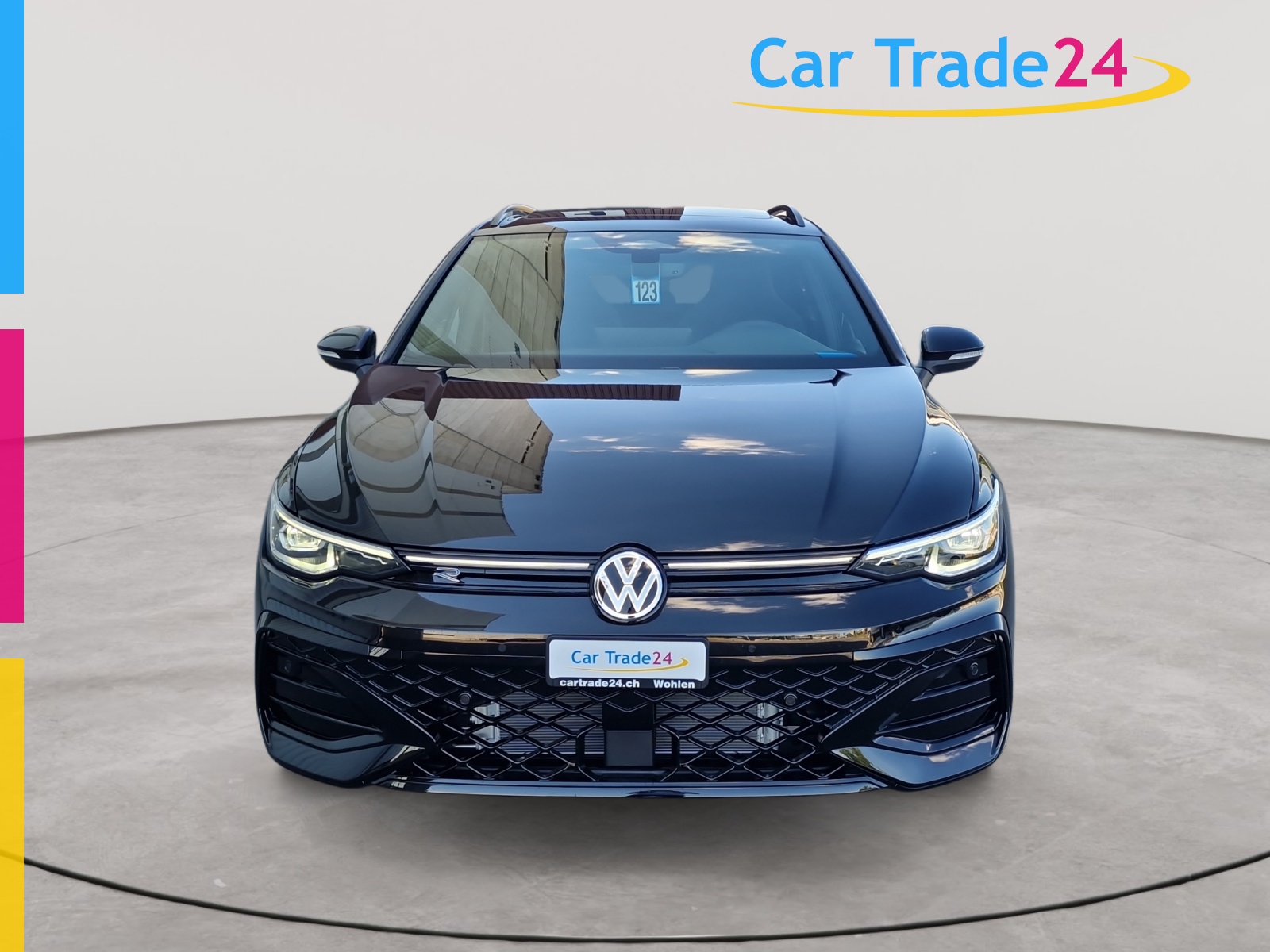 VW Golf Variant 1.5 eTSI R-Line DSG Panorama AHK-image-2