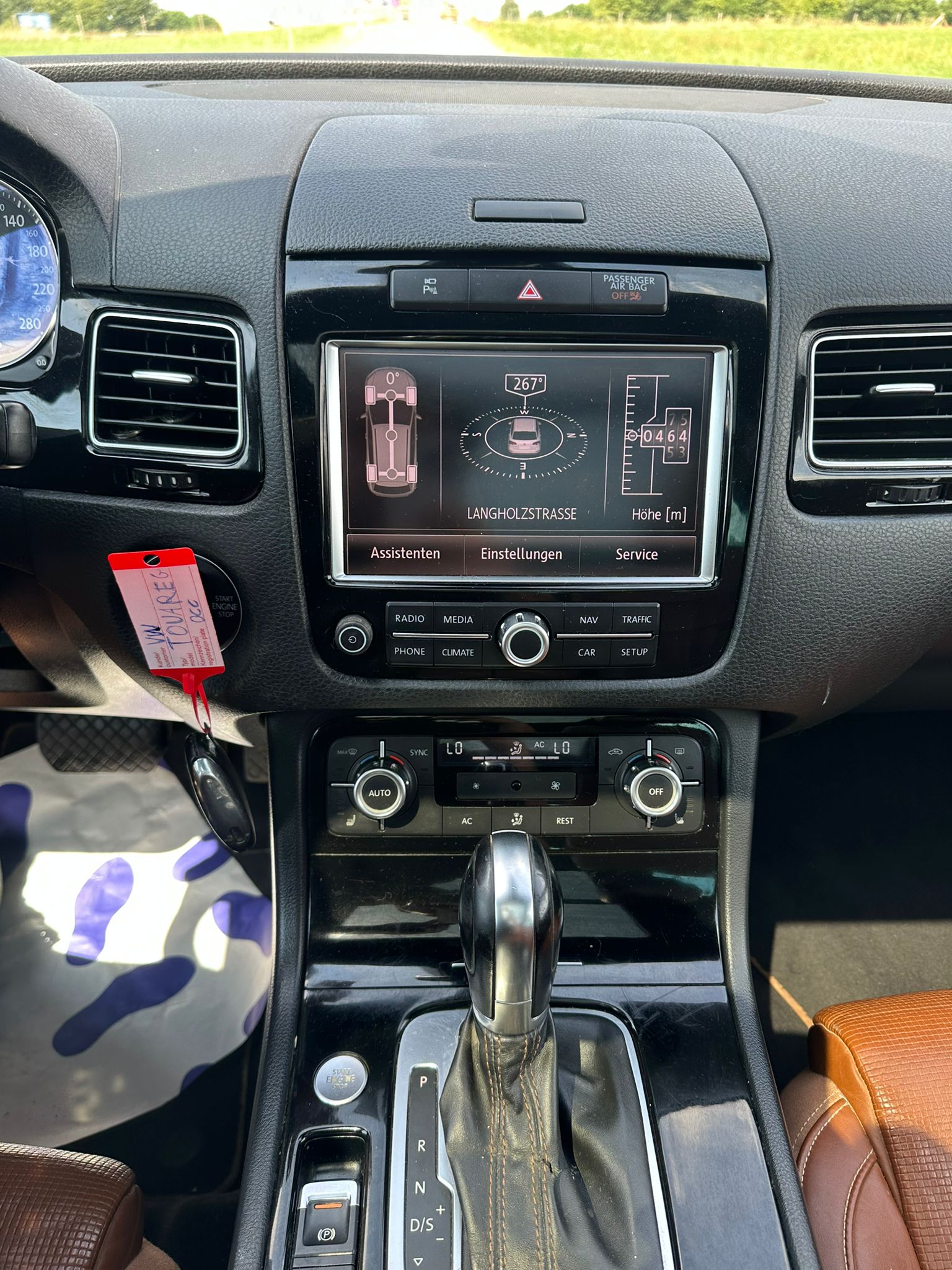 VW Touareg 3.0 TDI BMT Terrain Tech Tiptronic-image-18