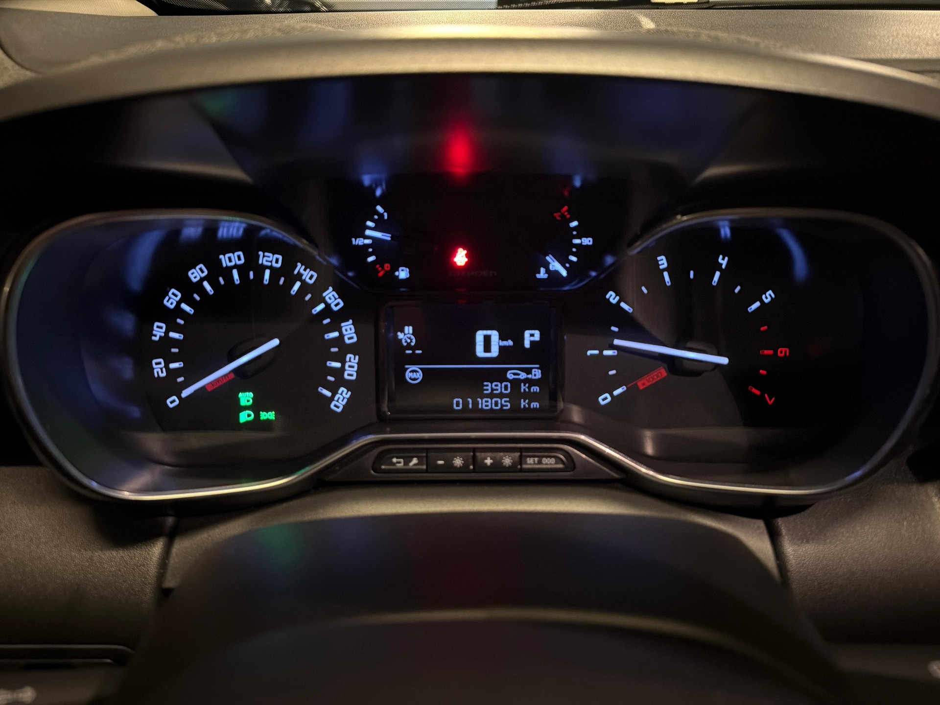 CITROEN C3 Aircross 1.2 PureTech 130 Swiss Edition-image-17