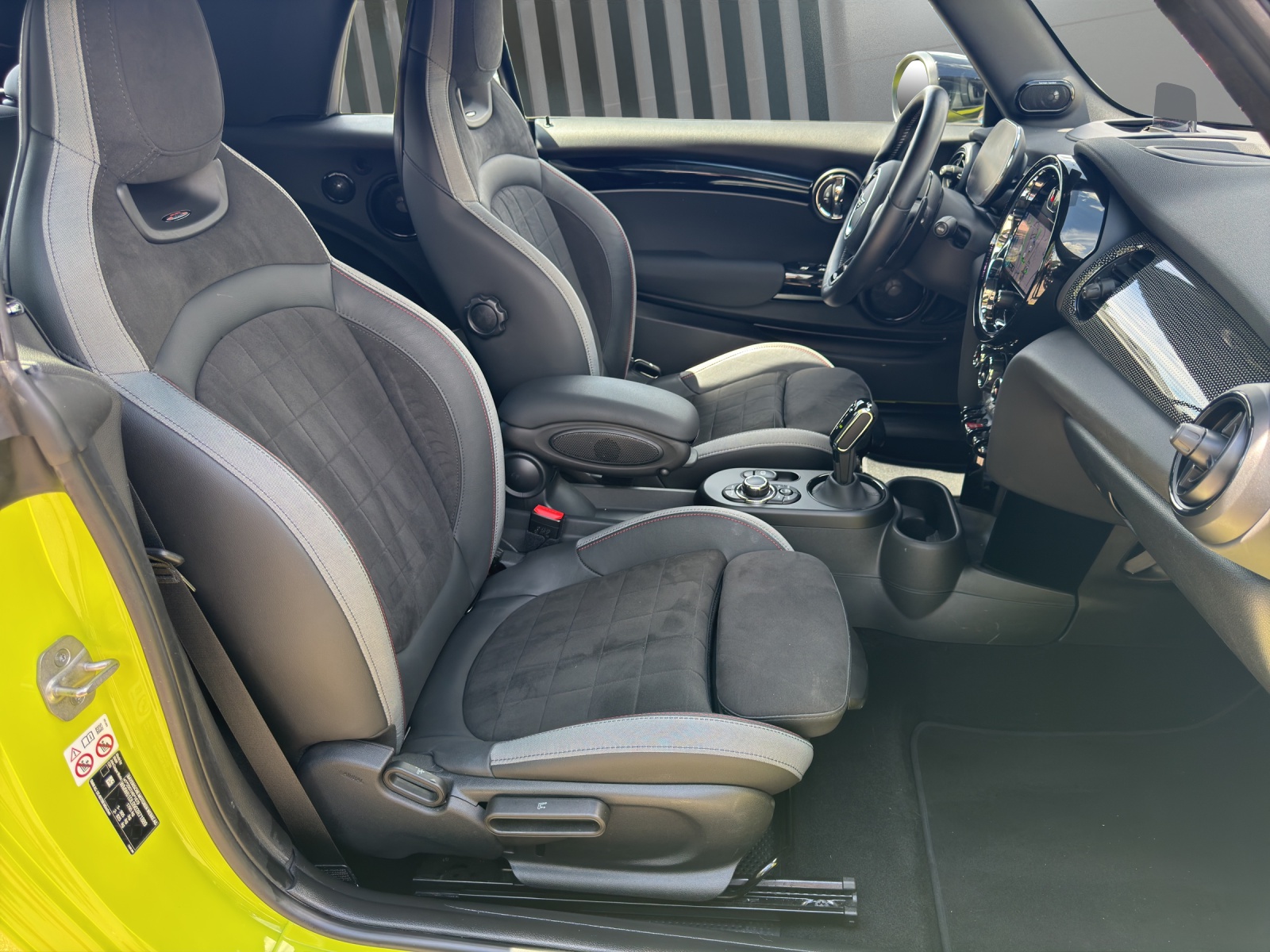 MINI Cabrio F57 2.0i John Cooper Works JOHN COOPER WORKS TRIM-image-18