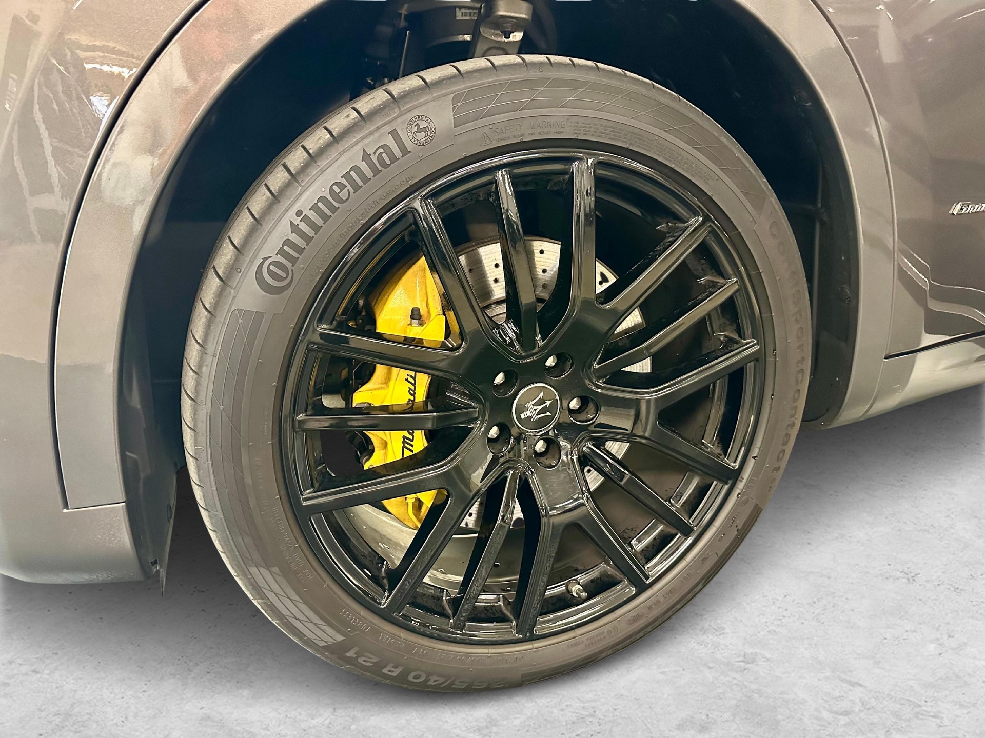 MASERATI Levante 3.0 V6 GranSport-image-10