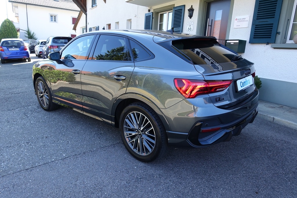 AUDI Q3 35 TFSI S line S-tronic-image-5