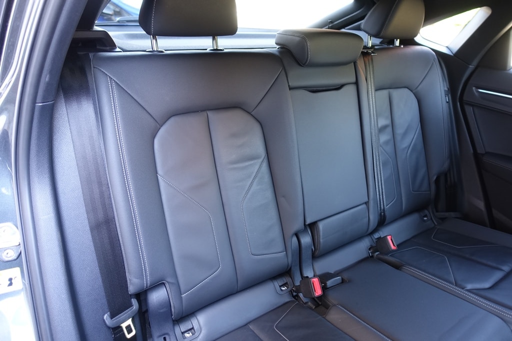AUDI Q3 35 TFSI S line S-tronic-image-13