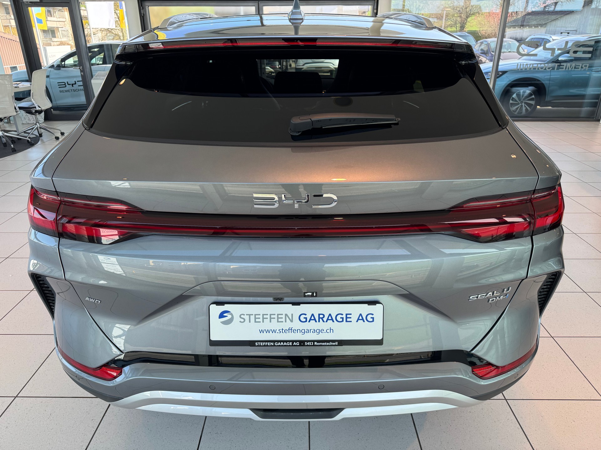 BYD Seal U DM-i Design AWD-image-8