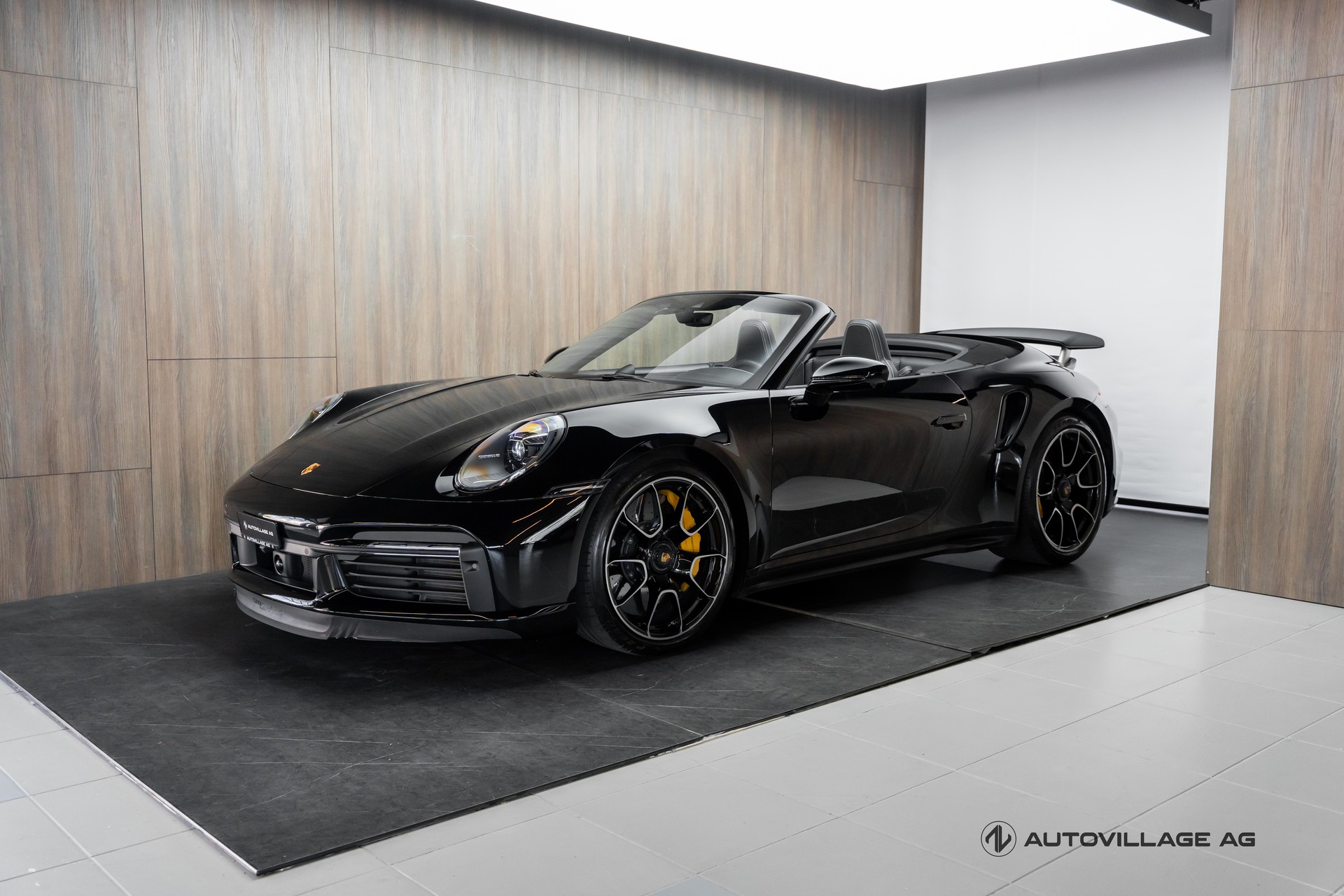 PORSCHE 911 Turbo S Cabriolet PDK