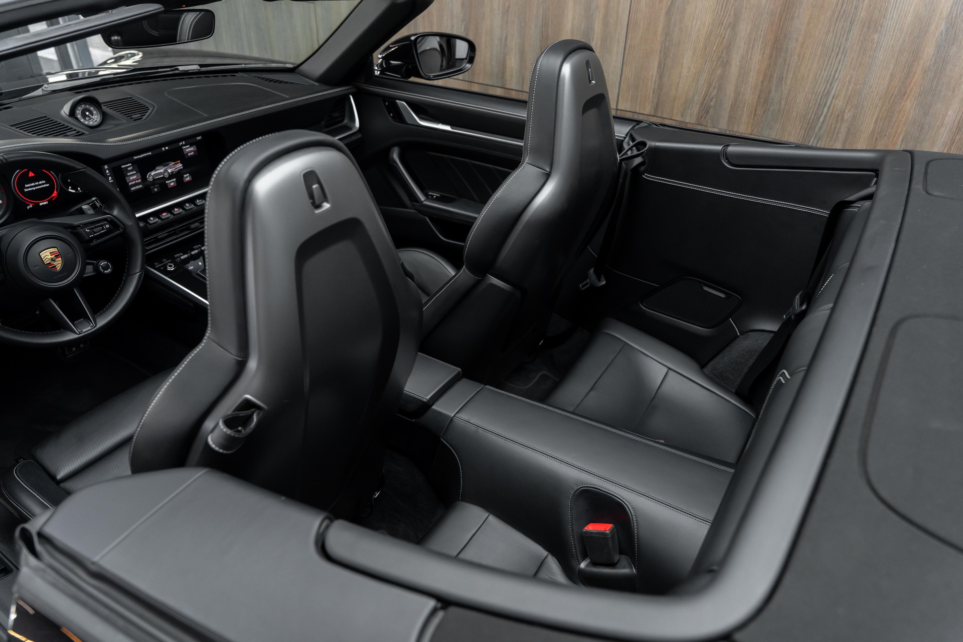 PORSCHE 911 Turbo S Cabriolet PDK-image-7