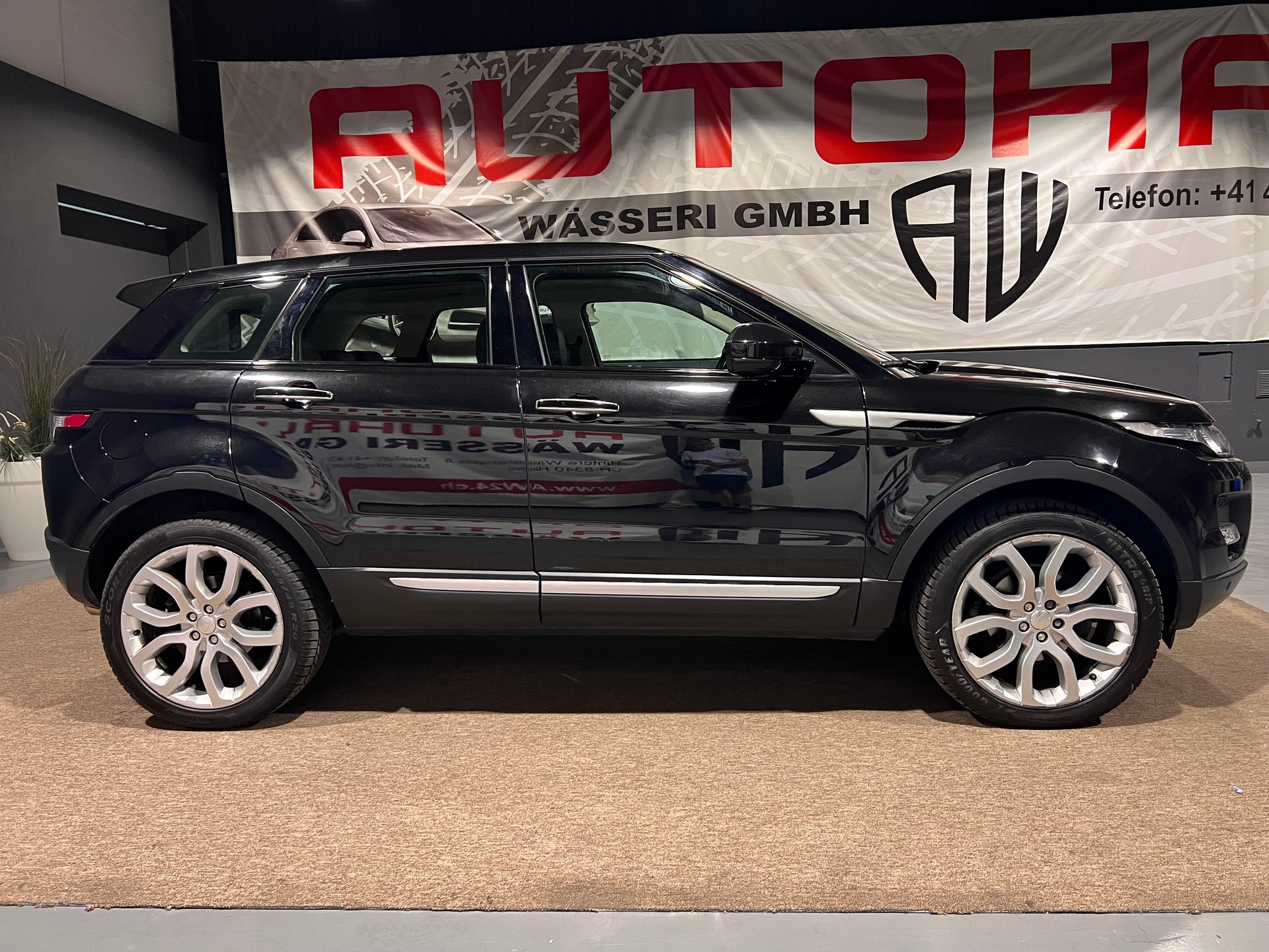 LAND ROVER Range Rover Evoque 2.2 SD4 Prestige AT9-image-1