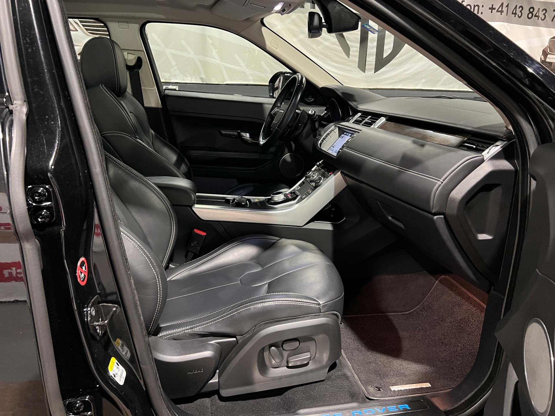 LAND ROVER Range Rover Evoque 2.2 SD4 Prestige AT9-image-12
