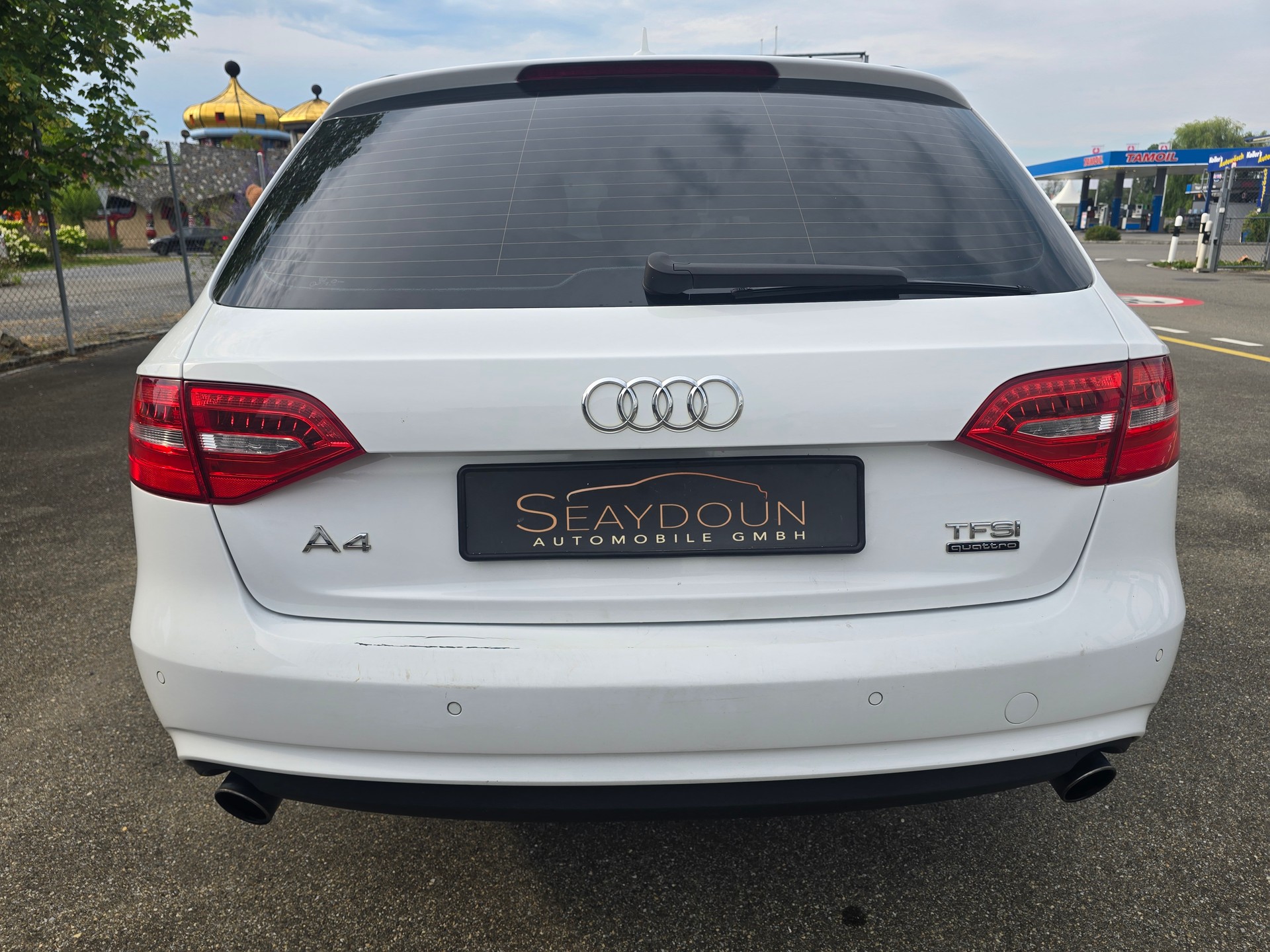 AUDI A4 Avant 2.0 TFSI quattro s-tronic-image-8