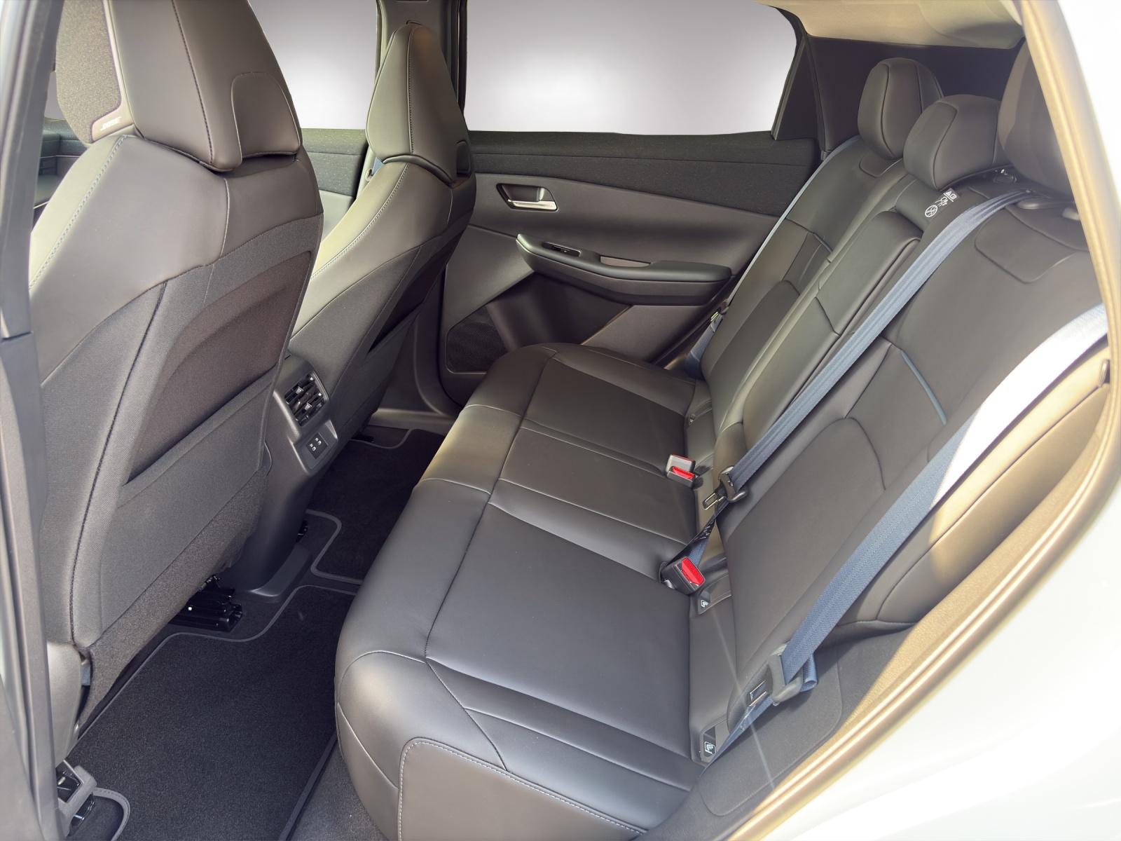 NISSAN Leaf 75 kWh Evolve-image-6