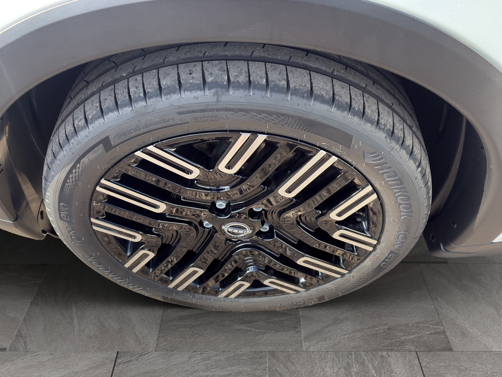 NISSAN Leaf 75 kWh Evolve-image-8