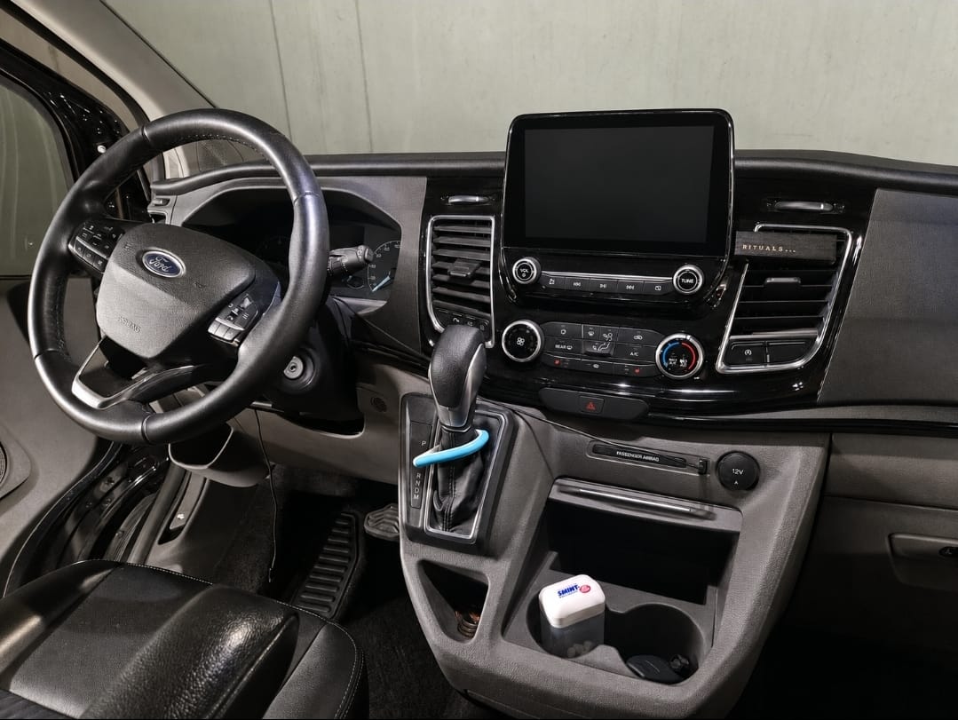 FORD Tourneo Custom 320 L1 Sport 2.0-image-2