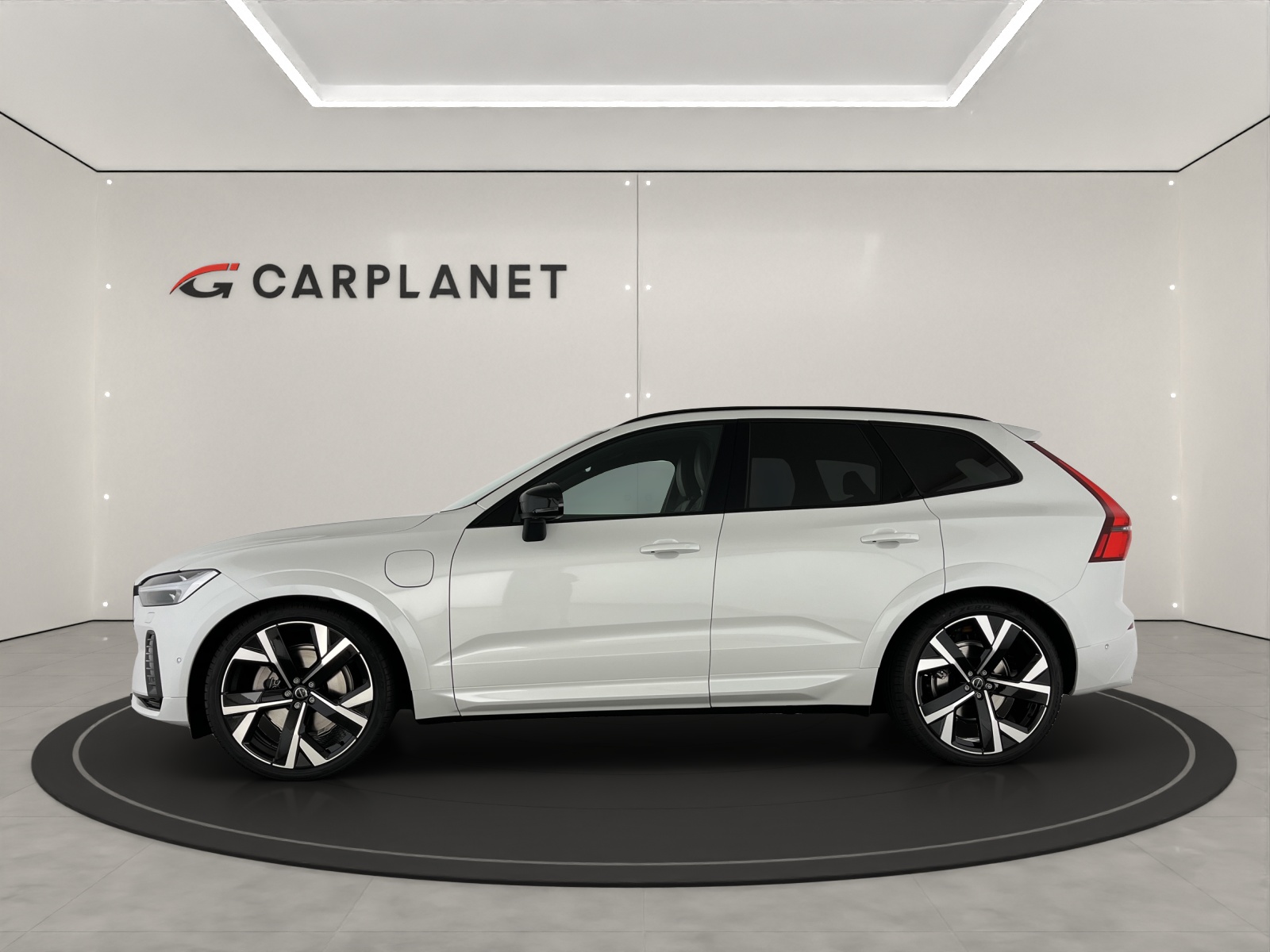 VOLVO XC60 2.0 T8 TE Black Edition eAWD-image-1