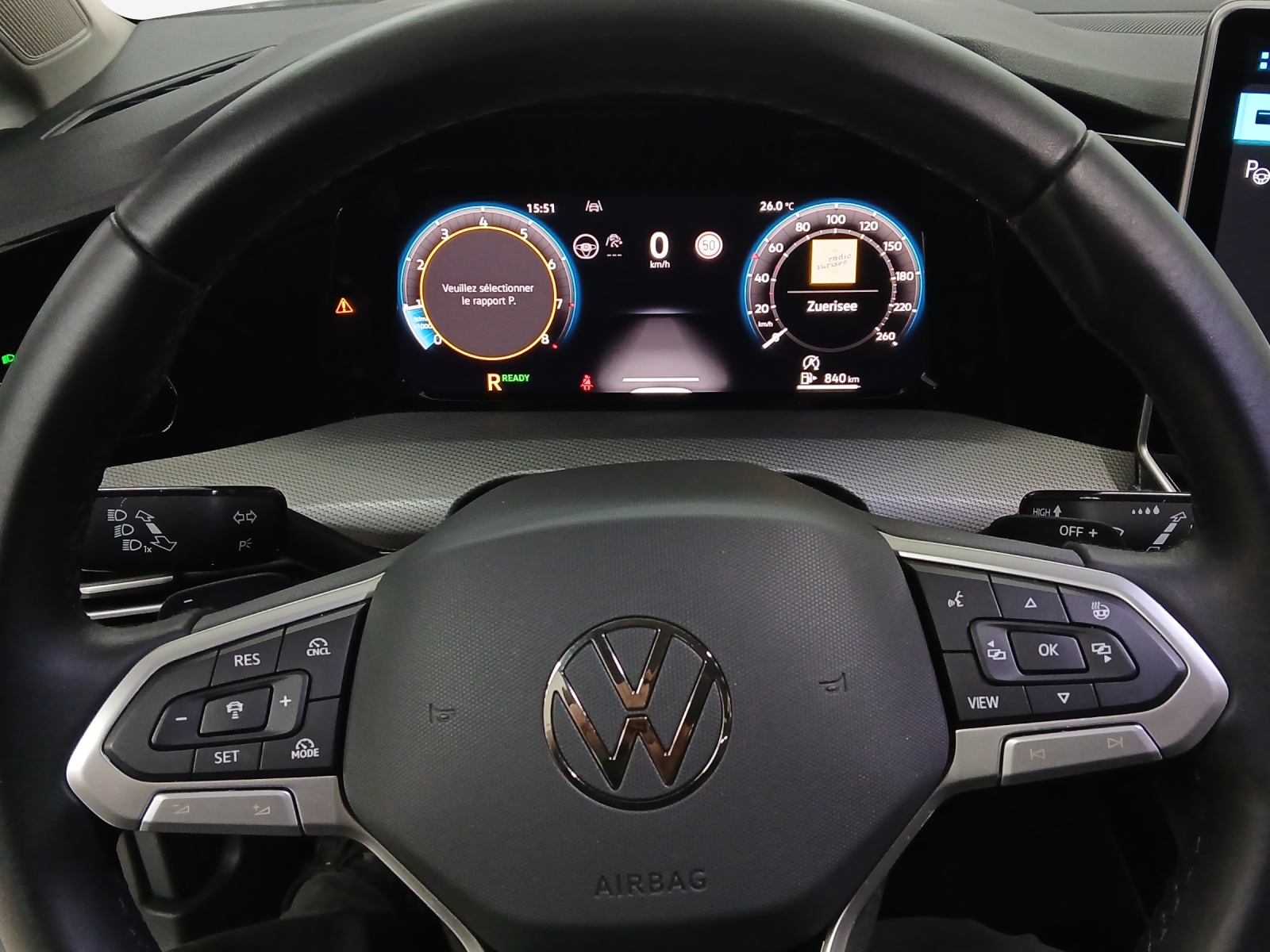 VW Golf 1.5 e TSI mHEV Style DSG-image-15