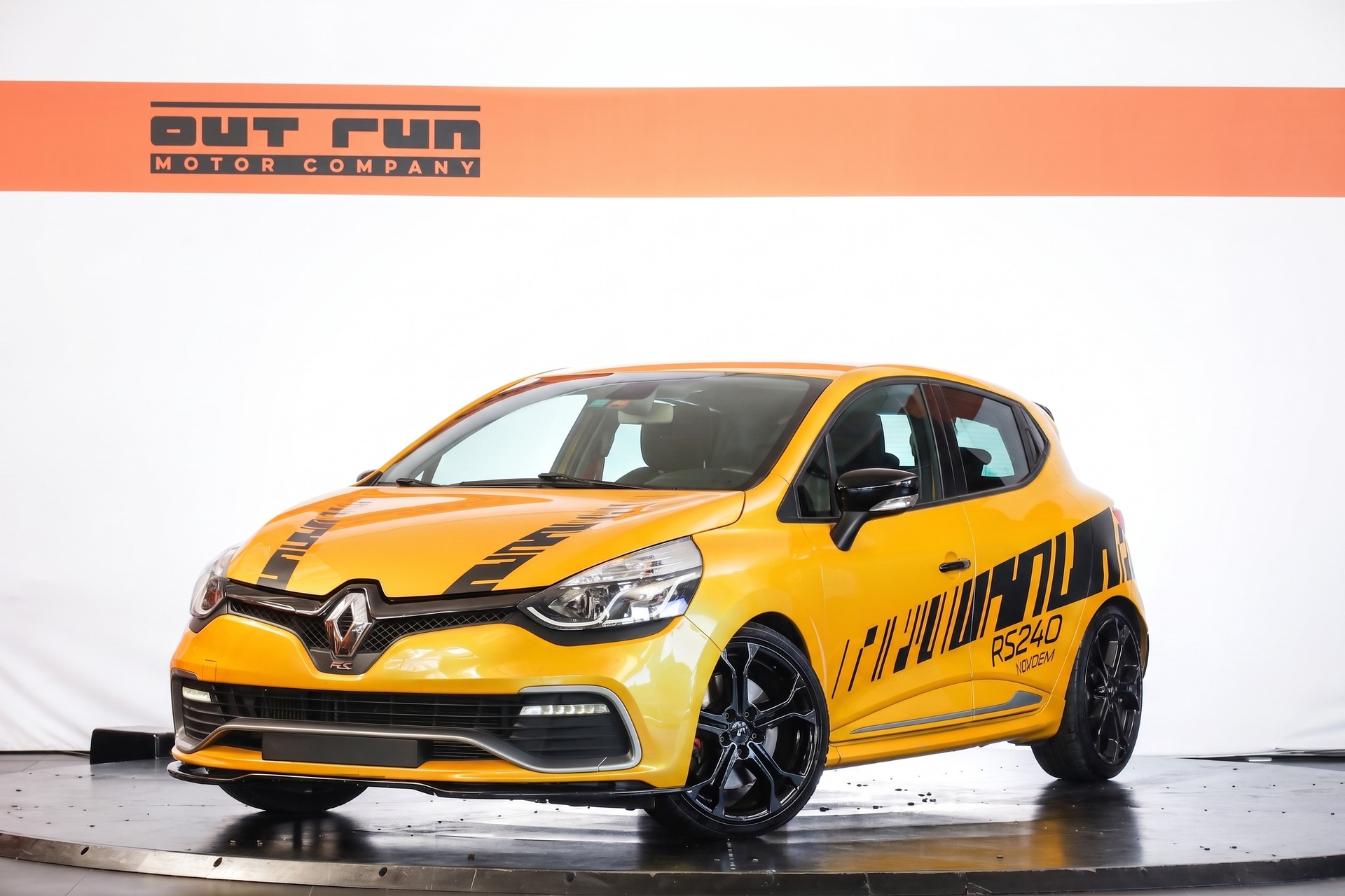 RENAULT Clio 1.6 T RS 200 EDC