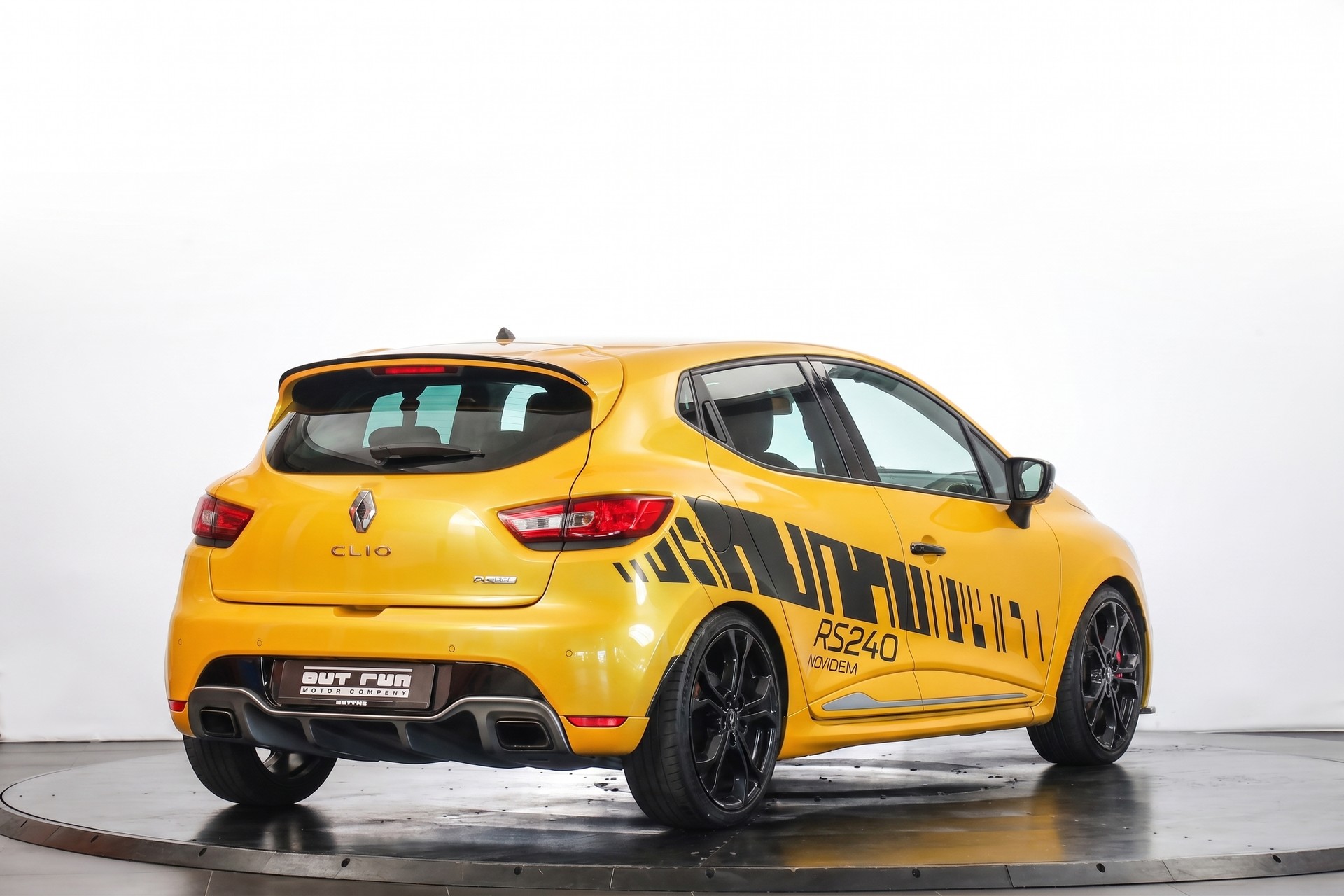RENAULT Clio 1.6 T RS 200 EDC-showroom-element-3