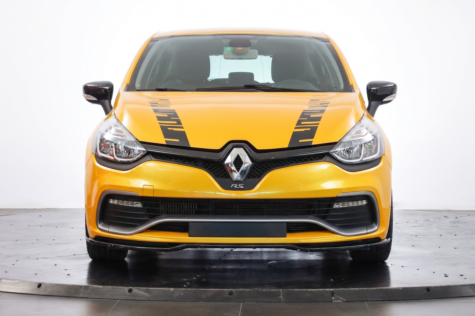 RENAULT Clio 1.6 T RS 200 EDC-showroom-element-1