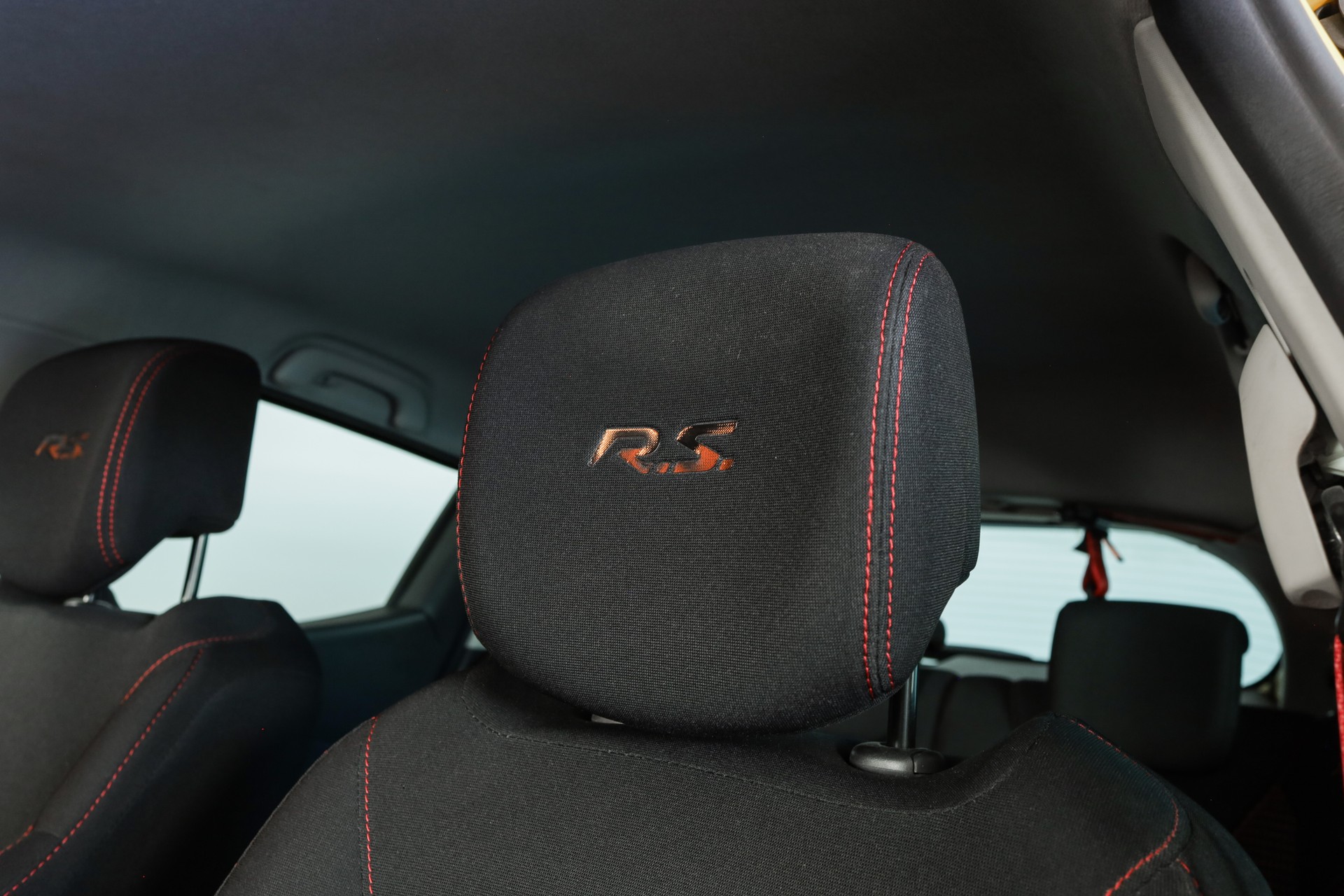 RENAULT Clio 1.6 T RS 200 EDC-image-17