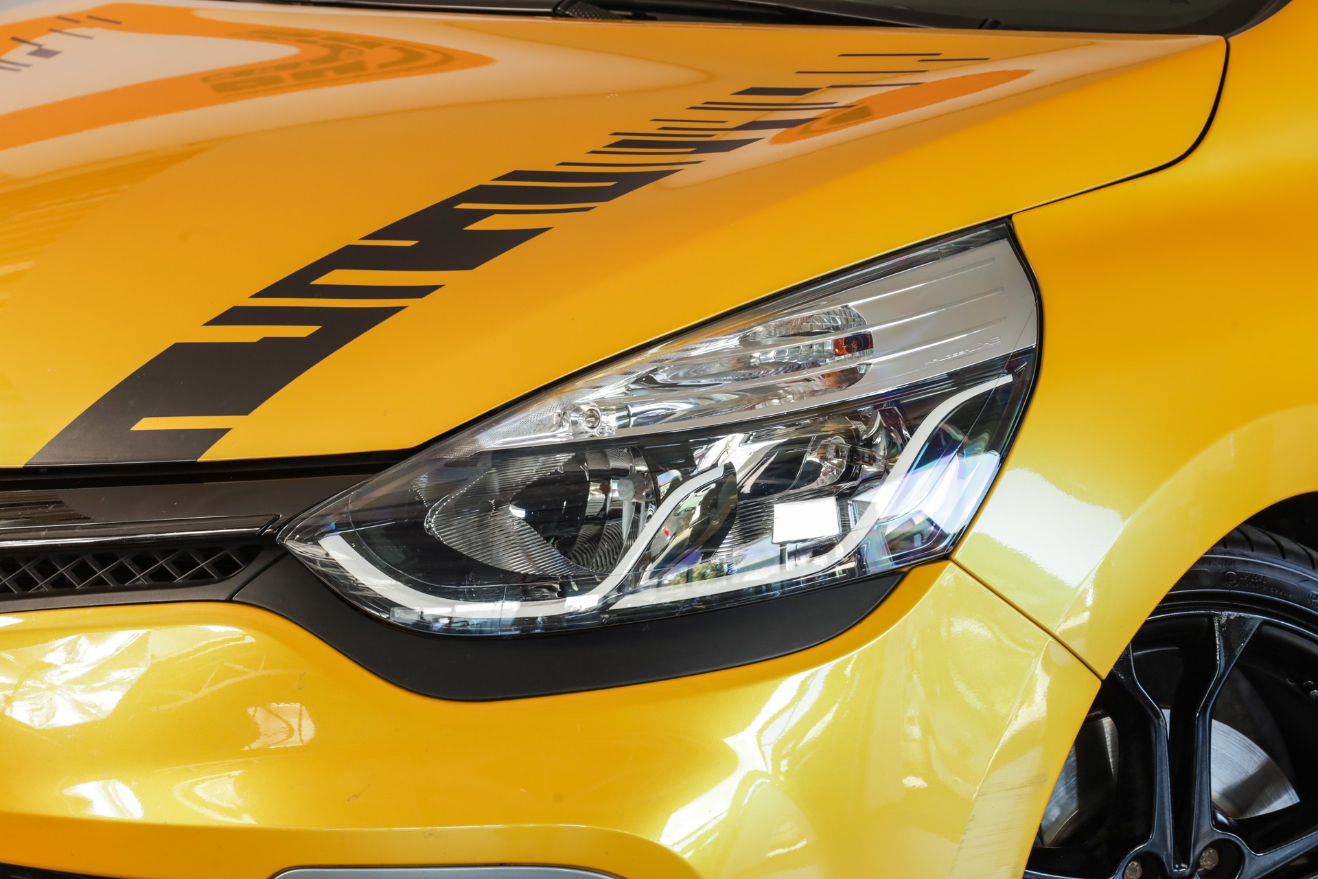 RENAULT Clio 1.6 T RS 200 EDC-image-8