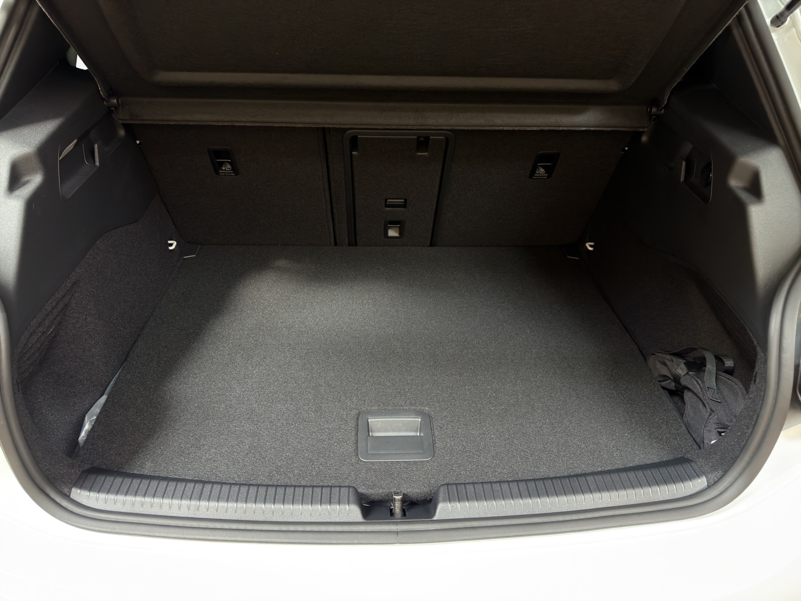 VW ID.3 Neo 58 kWh 190 PS Style-image-12