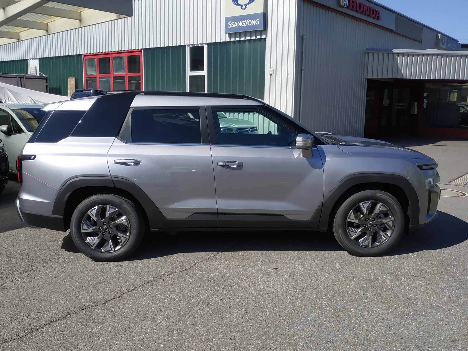KGM-SsangYong Torres EVX Platinum-image-4