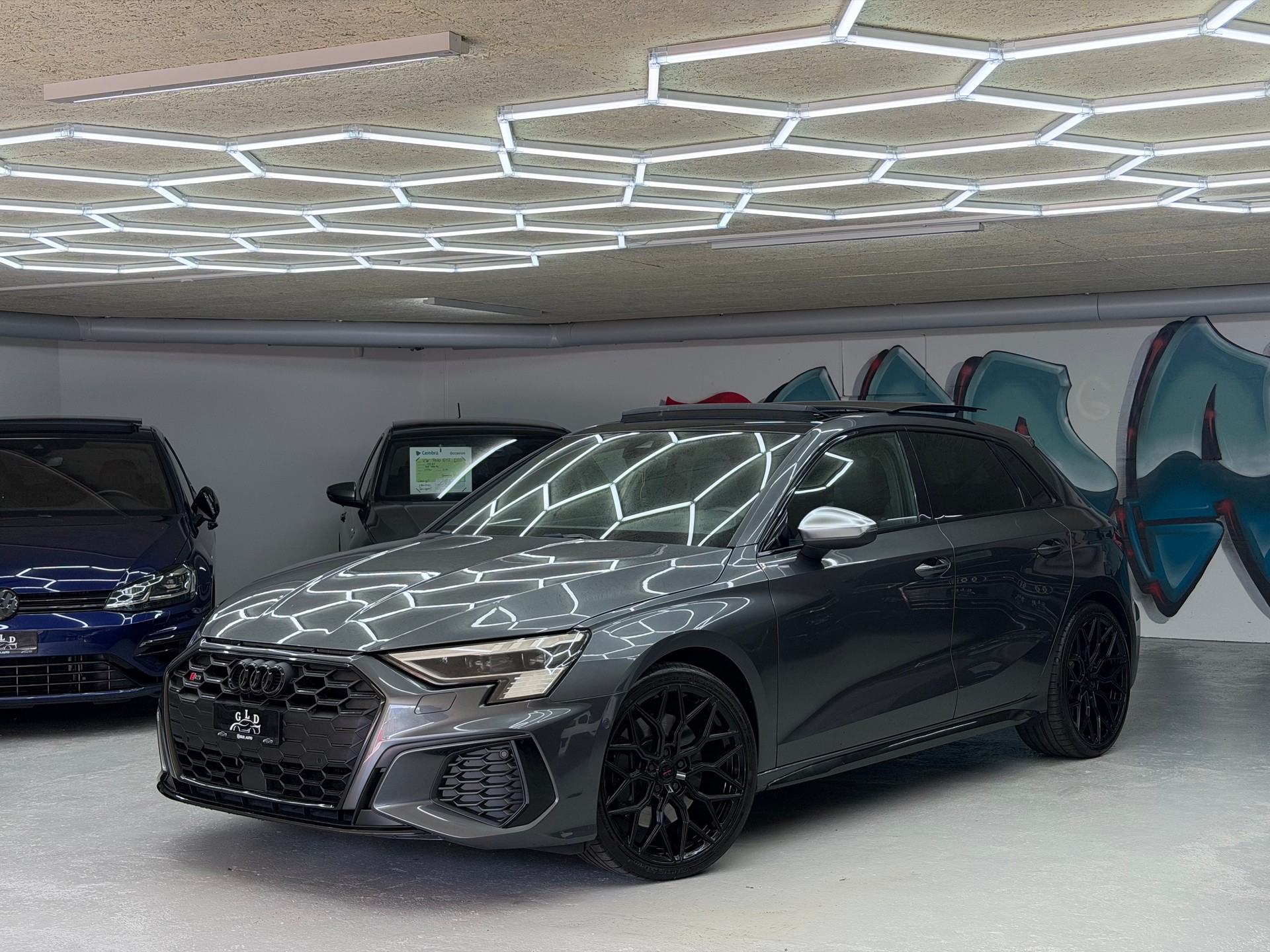 AUDI S3 Sportback 2.0 TFSI quattro S-tronic *19’ black wheels / CH Auto*-image-2