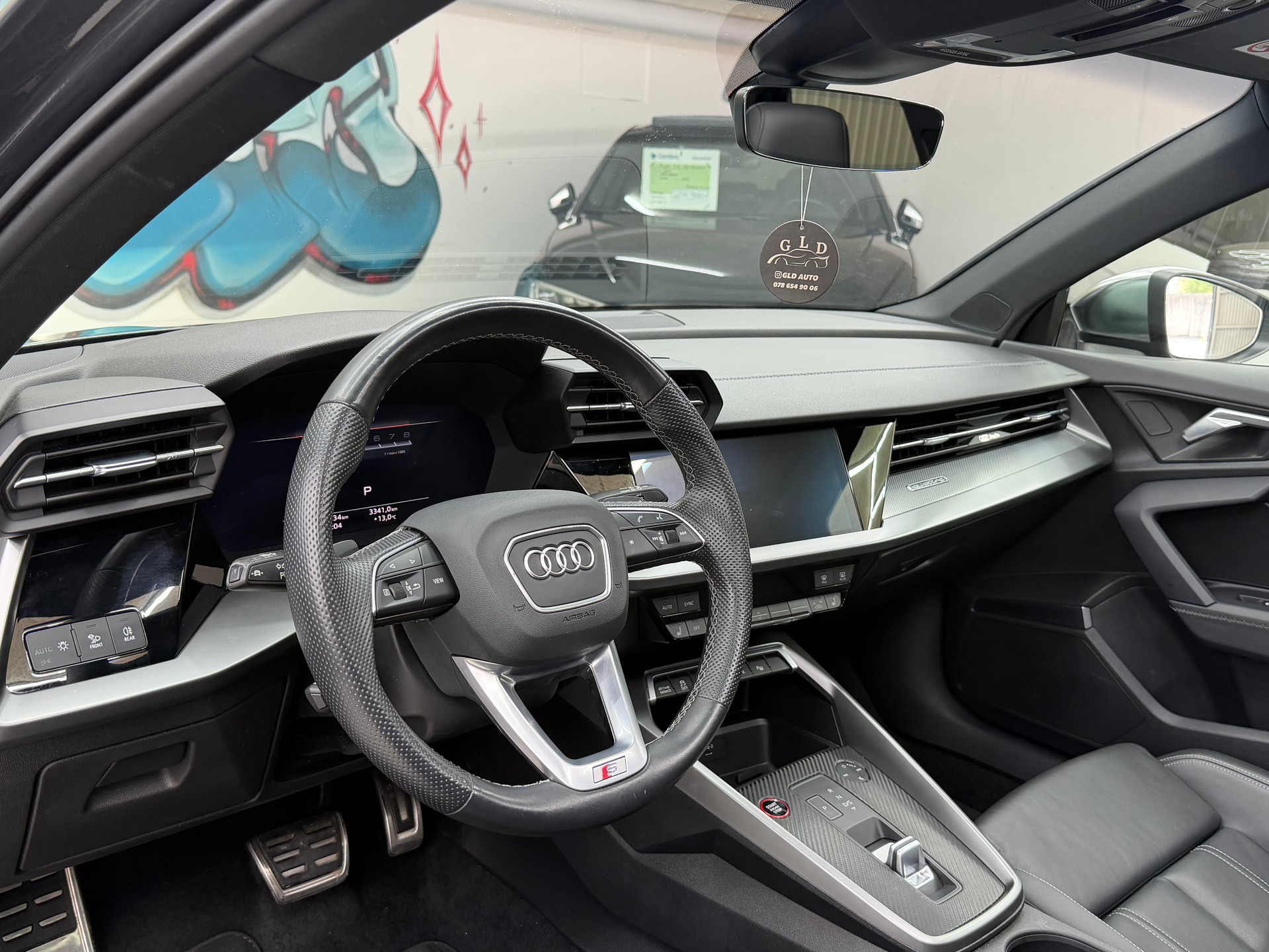 AUDI S3 Sportback 2.0 TFSI quattro S-tronic *19’ black wheels / CH Auto*-image-7