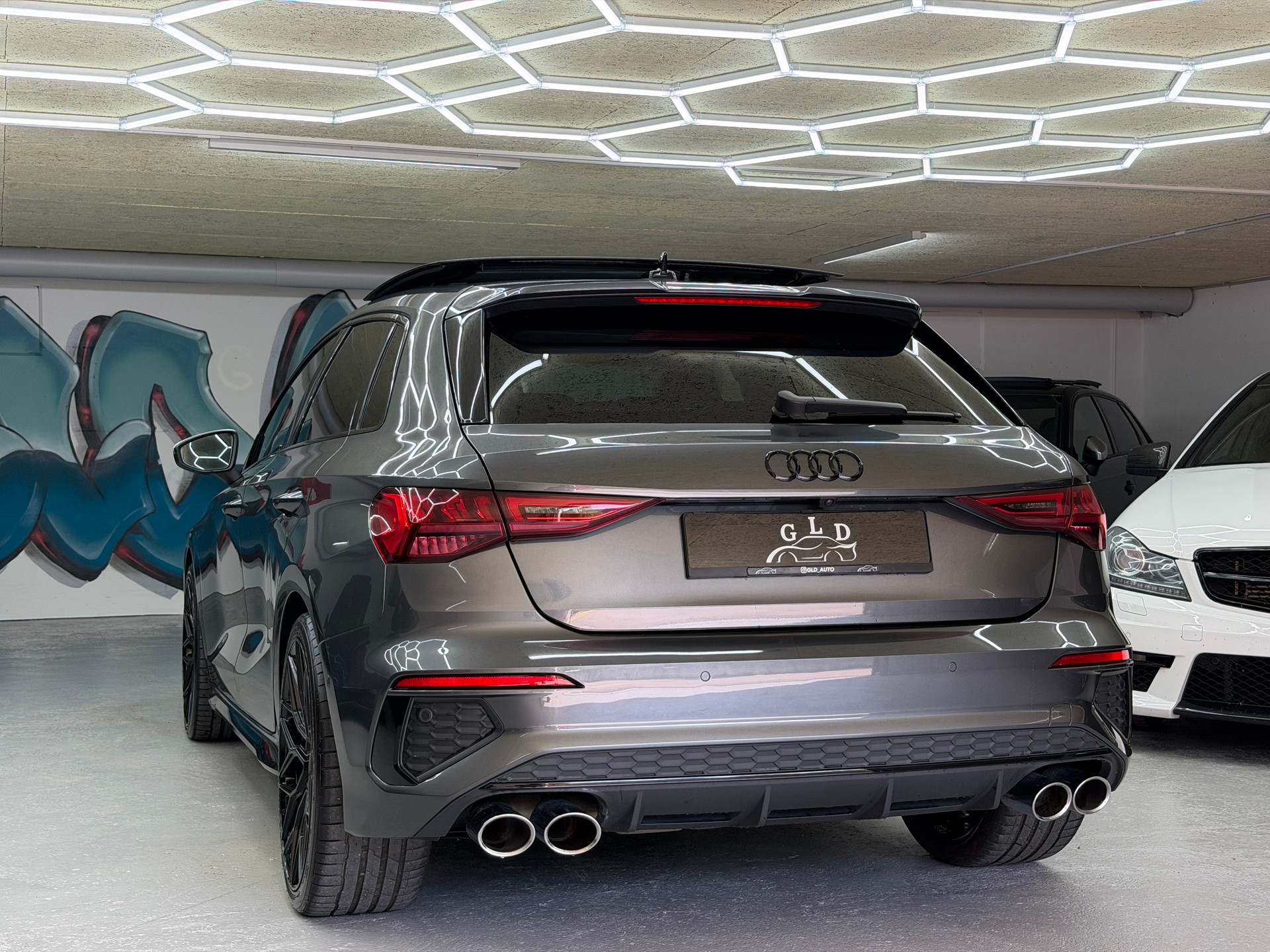 AUDI S3 Sportback 2.0 TFSI quattro S-tronic *19’ black wheels / CH Auto*-image-6