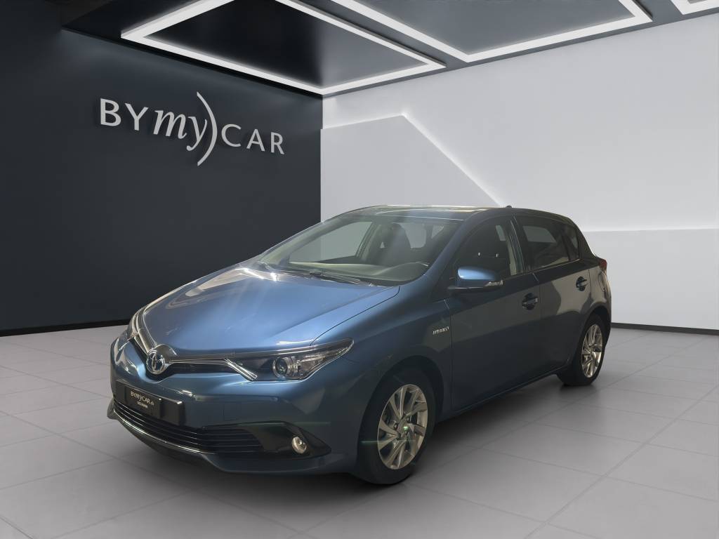 TOYOTA Auris 1.8 16V HSD Linea Sol