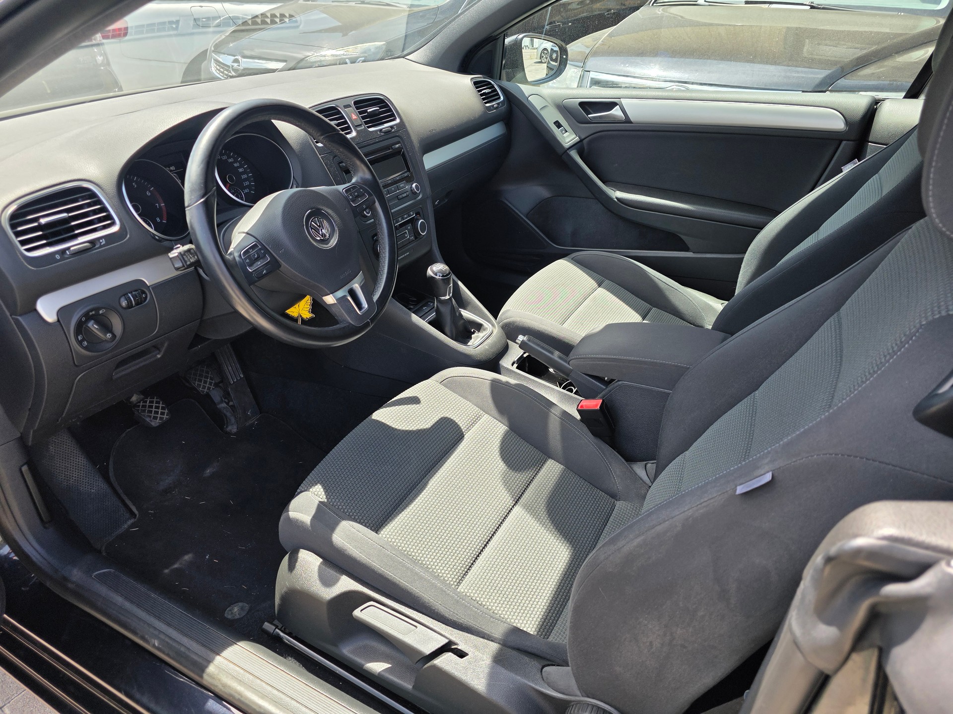 VW Golf Cabrio 1.2 TSI BlueMotion Technology-image-3