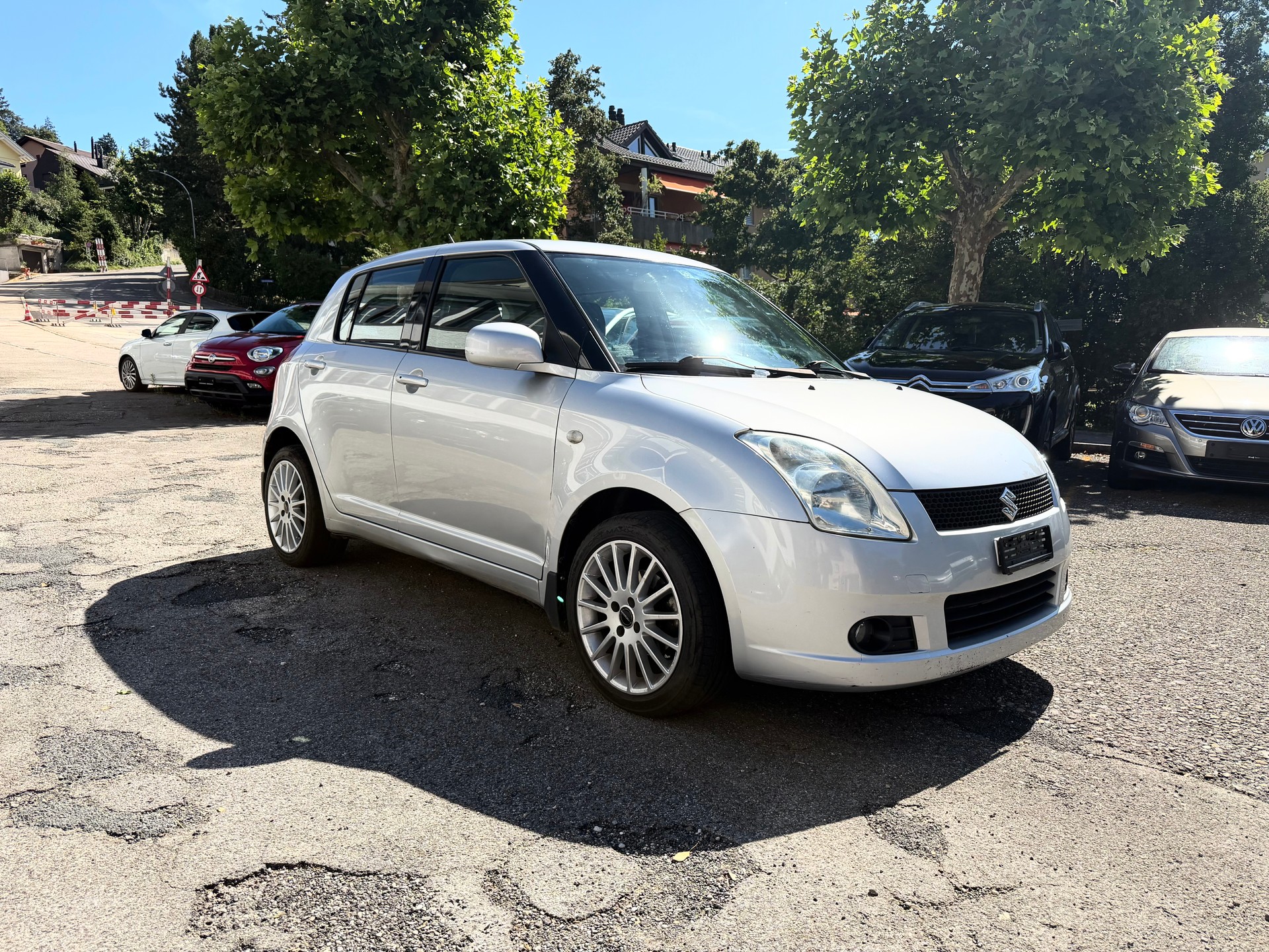 SUZUKI Swift 1.3i 16V GL Top 4x4-image-2