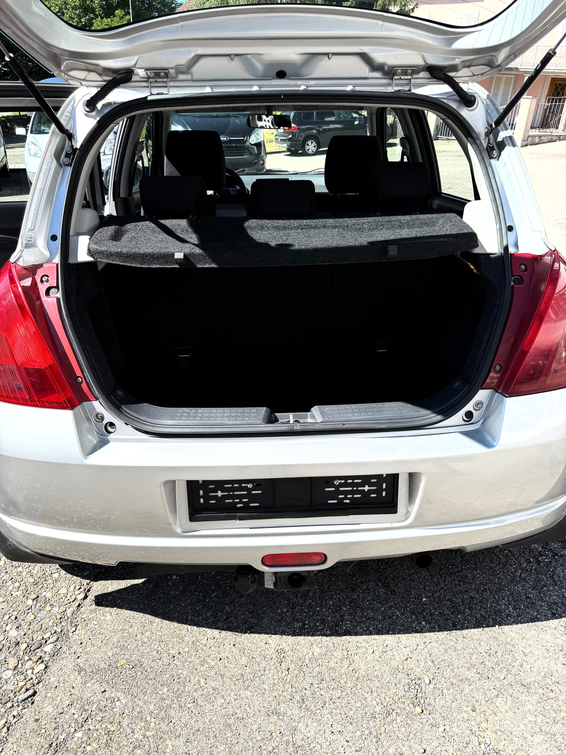SUZUKI Swift 1.3i 16V GL Top 4x4-image-15