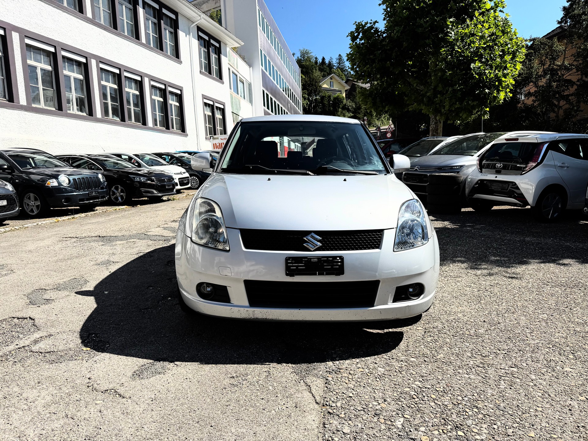 SUZUKI Swift 1.3i 16V GL Top 4x4-image-1
