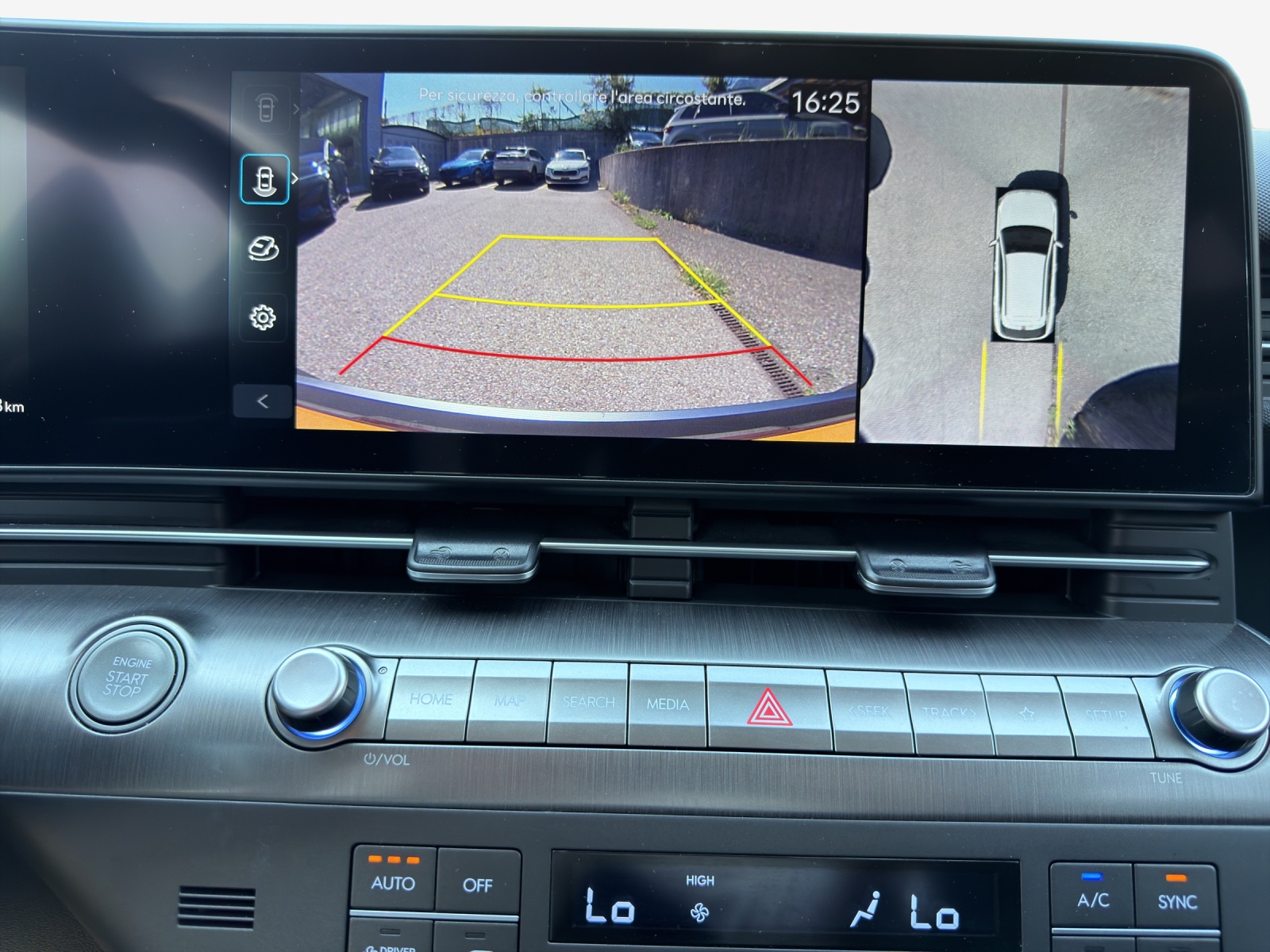HYUNDAI Kona 1.6 GDi HEV Amplia DCT-image-13