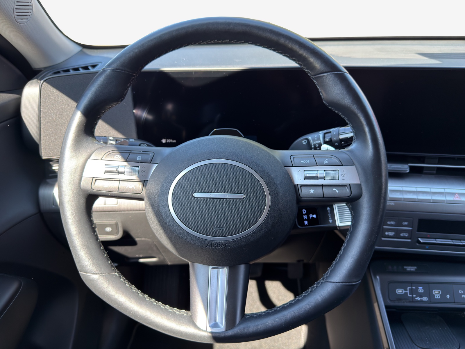 HYUNDAI Kona 1.6 GDi HEV Amplia DCT-image-9
