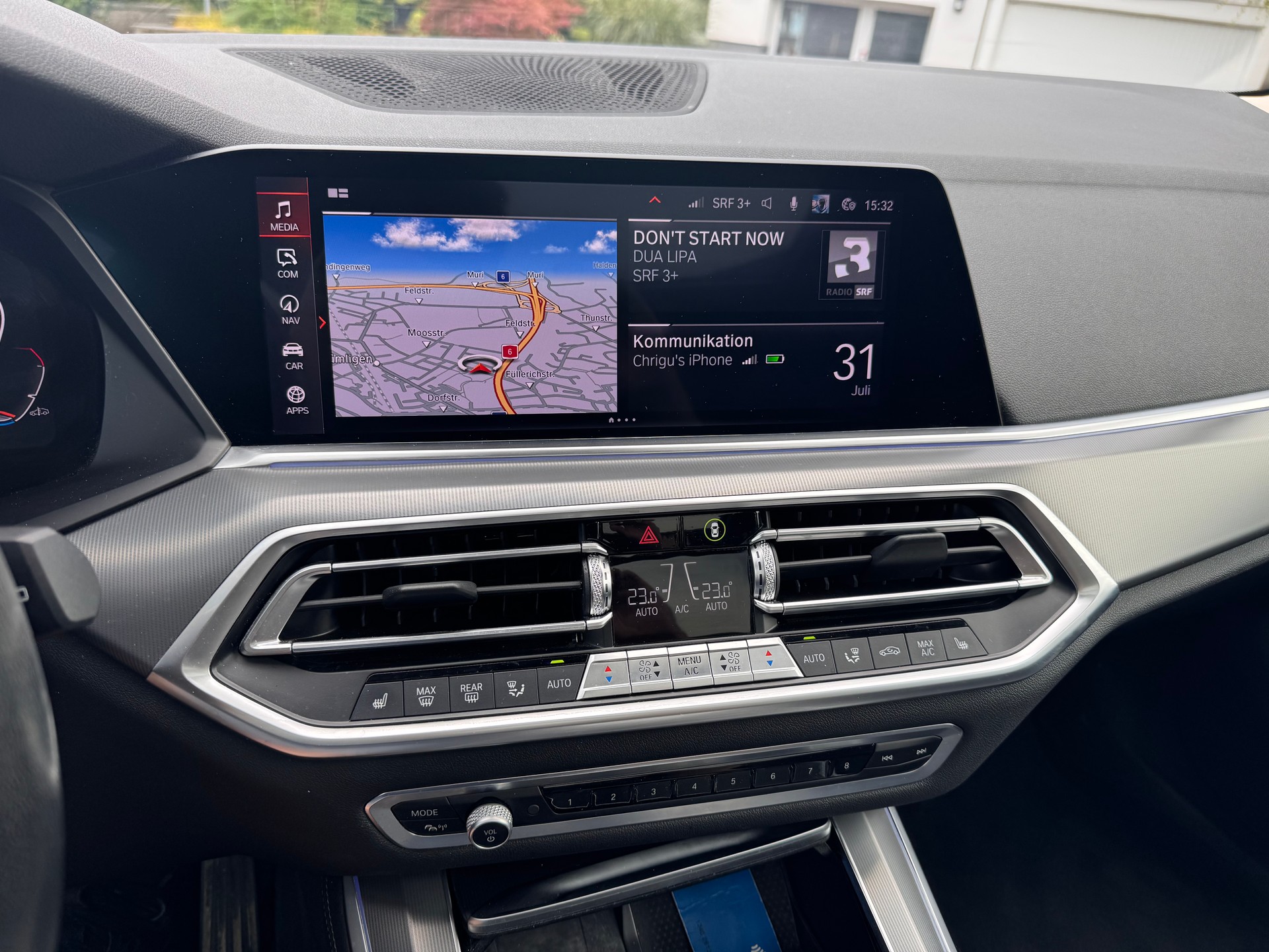 BMW 30d xDrive-image-5