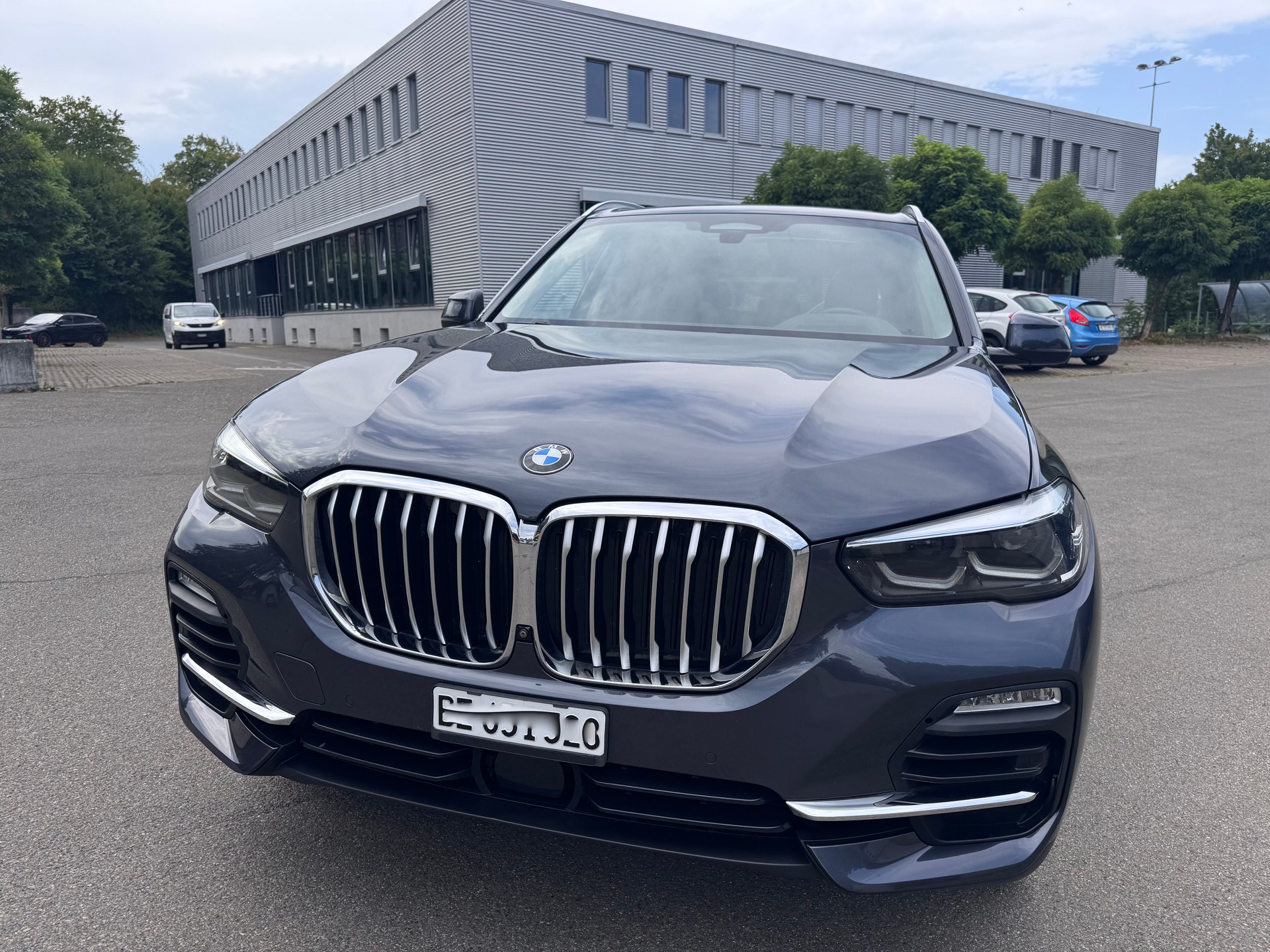 BMW 30d xDrive-image-0
